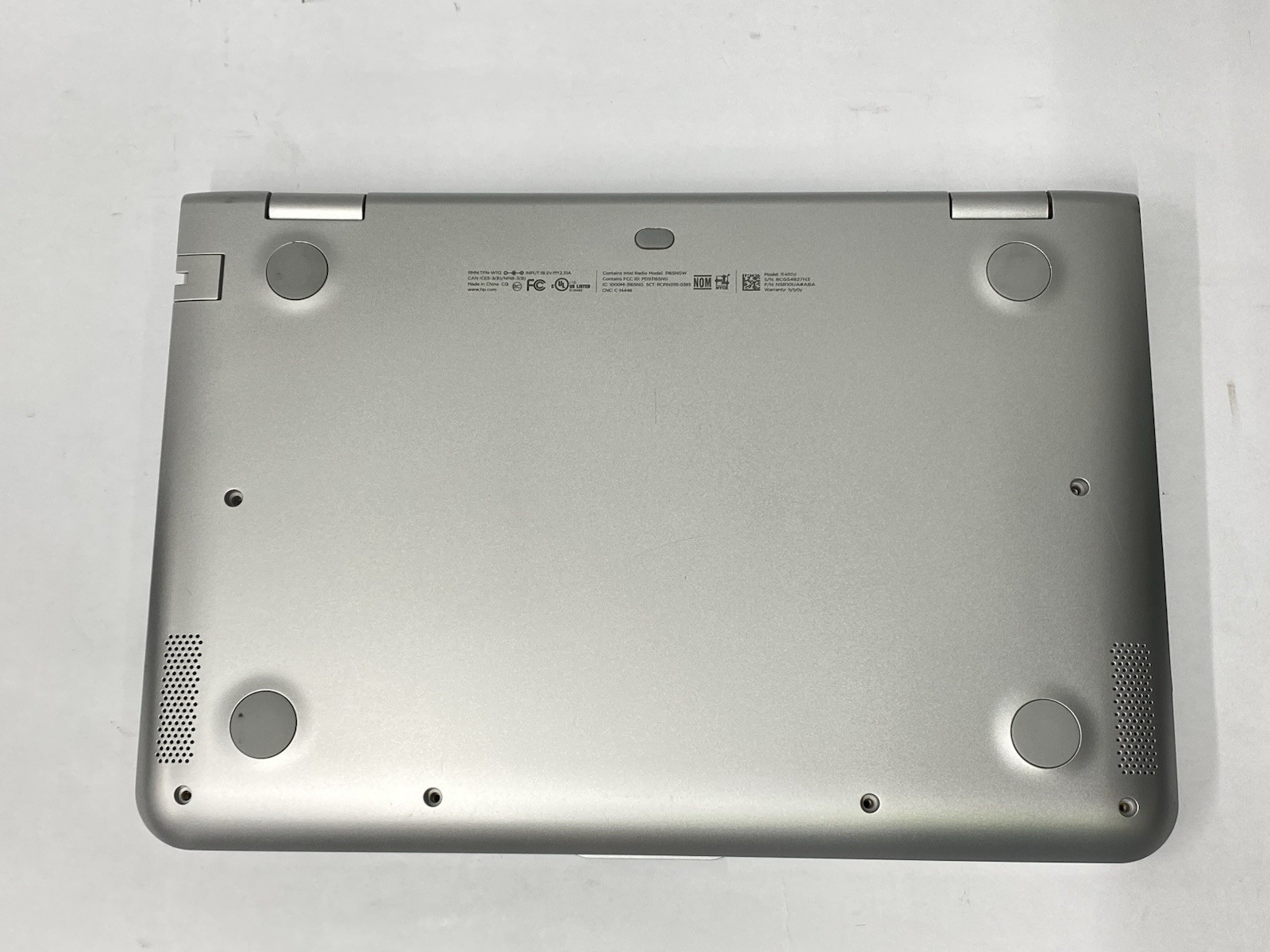 HP Pavilion x360 – Touch HD – m3-6Y30 – 4GB – 128SSD – Win 10 Pro – READ