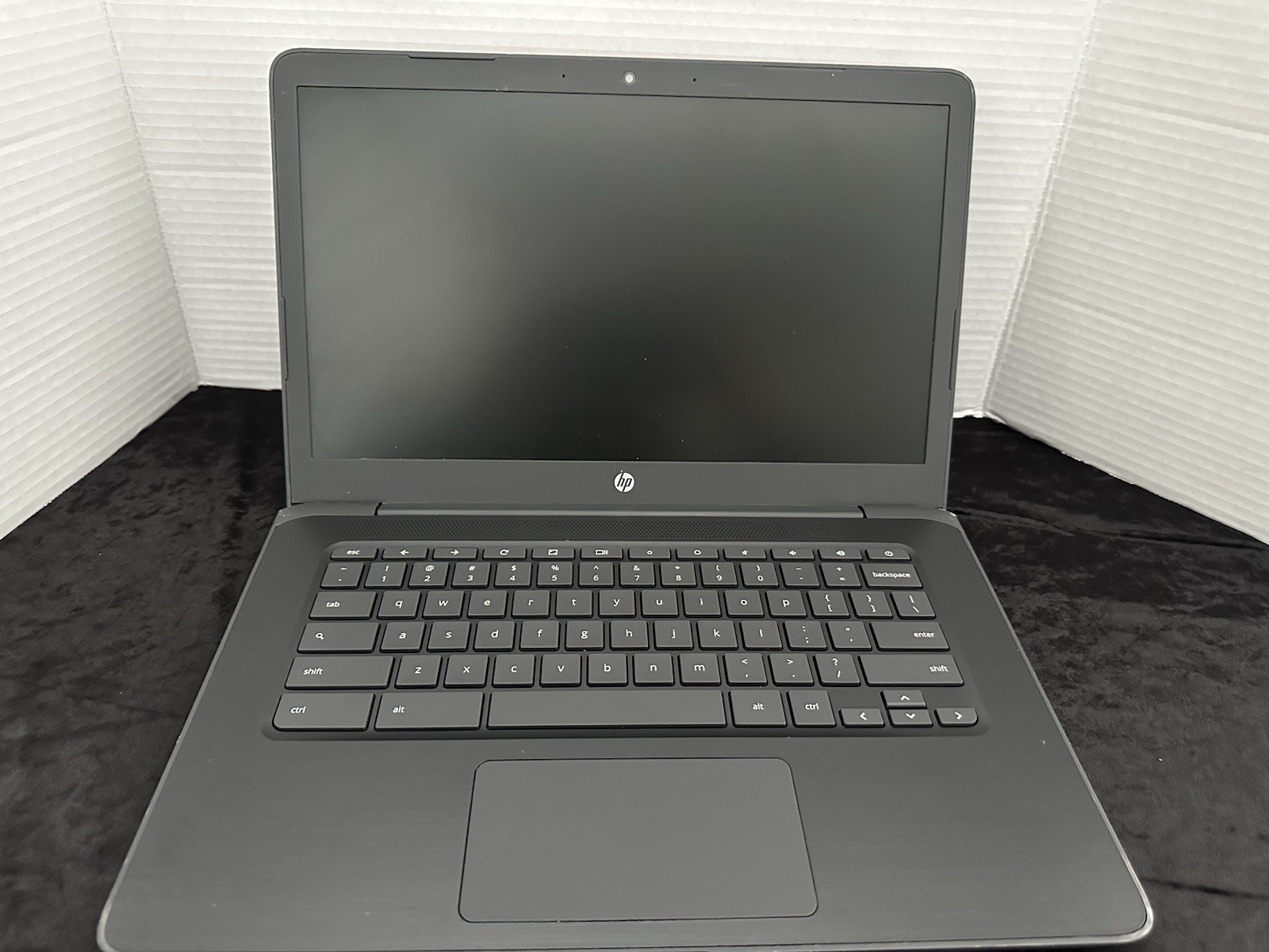 HP Chromebook 14A G5 14-inch 4gb/32gb