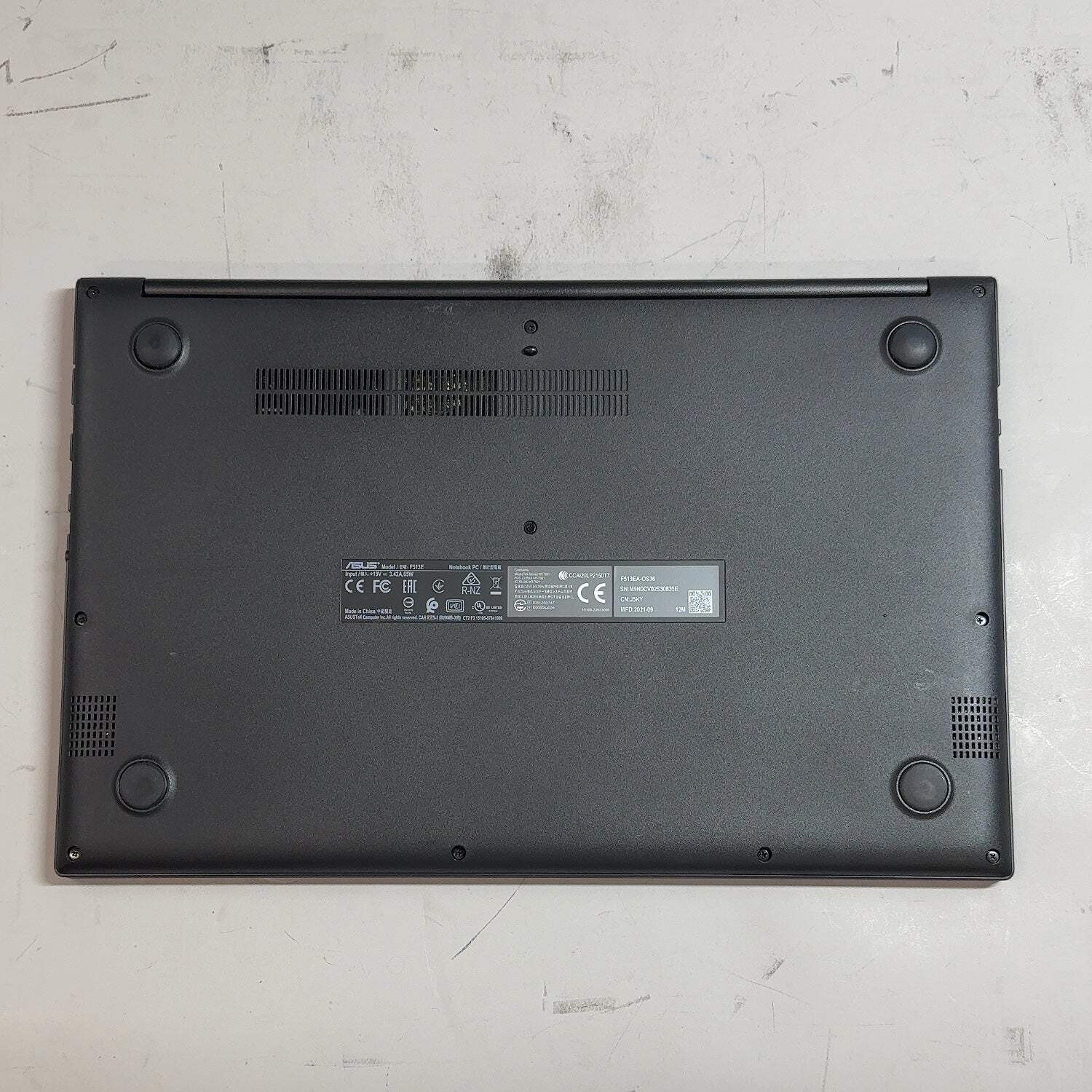 Asus vivobook F513E F513E 13.3″ 2.5GHz SSD 16GB SSD