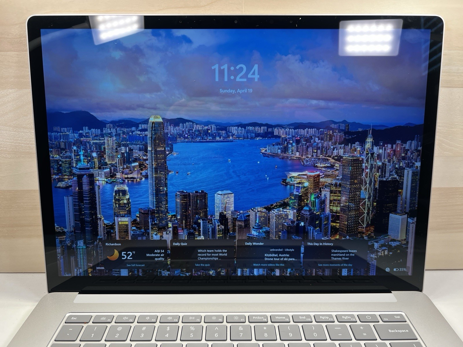 Microsoft Surface Laptop 5 15″ (256GB SSD, Intel Core i7 12th Gen. (READ)