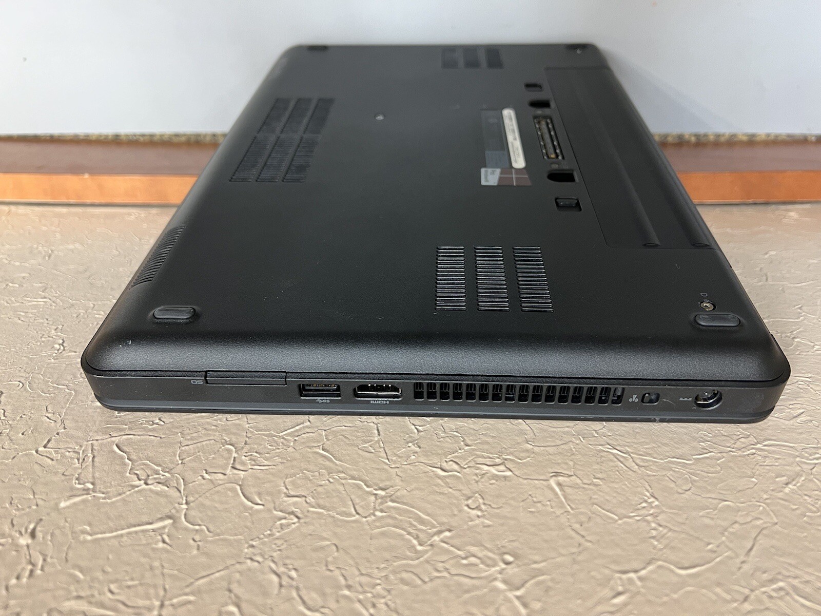Dell Latitude E5440 14″ Intel Core i3-4010U 4GB RAM 500GB HDD WEBCAM BLUETOOTH