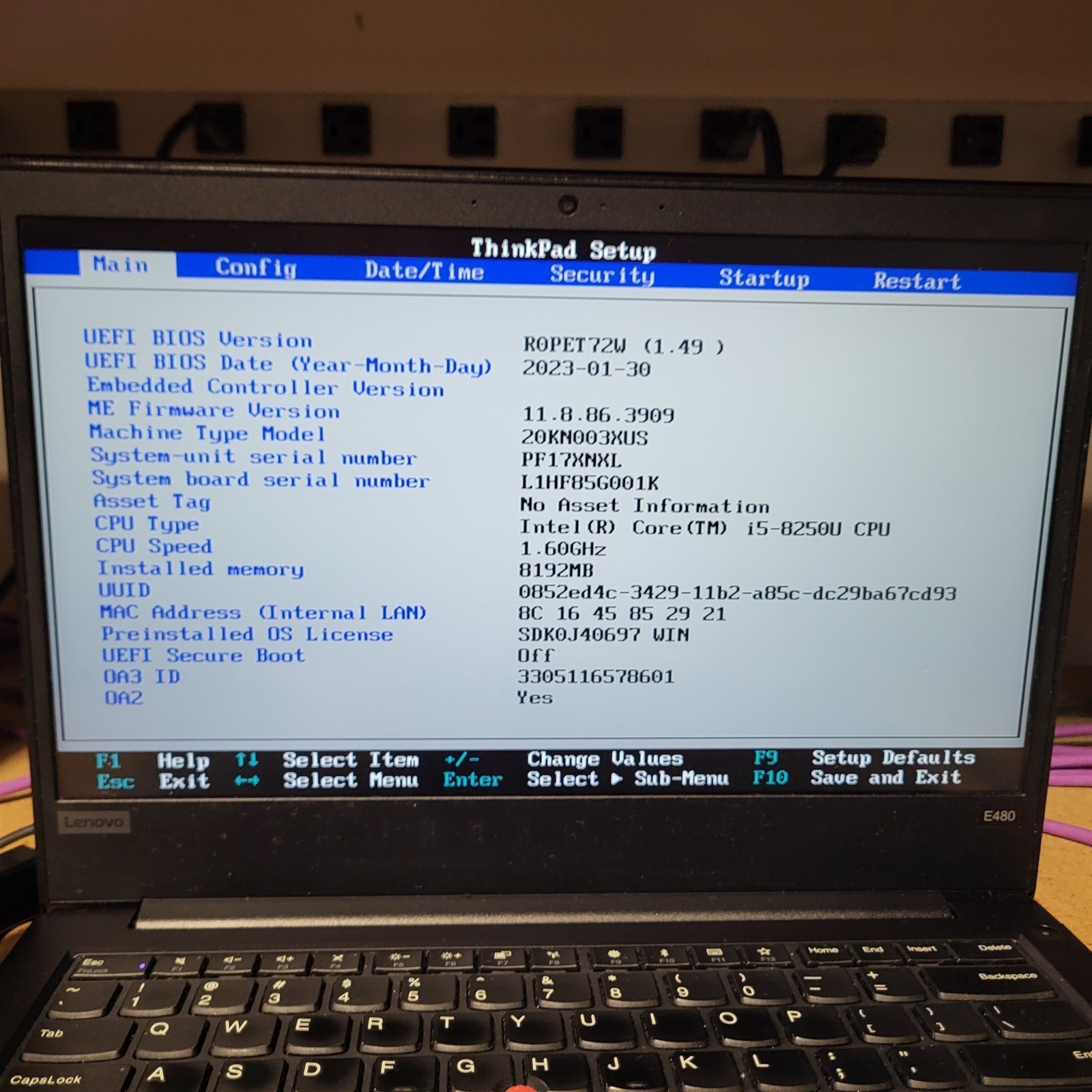Scratched LCD Lenovo ThinkPad E480 Laptop Intel i5-8250U 1.6GHz 8GB 256GB SSD