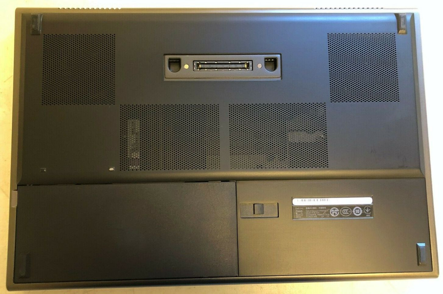 Workstation DELL M4600 i7-QUAD Fast 3TB SSD 32GB DVD-RW 15.6 Quadro 2000 DOCK