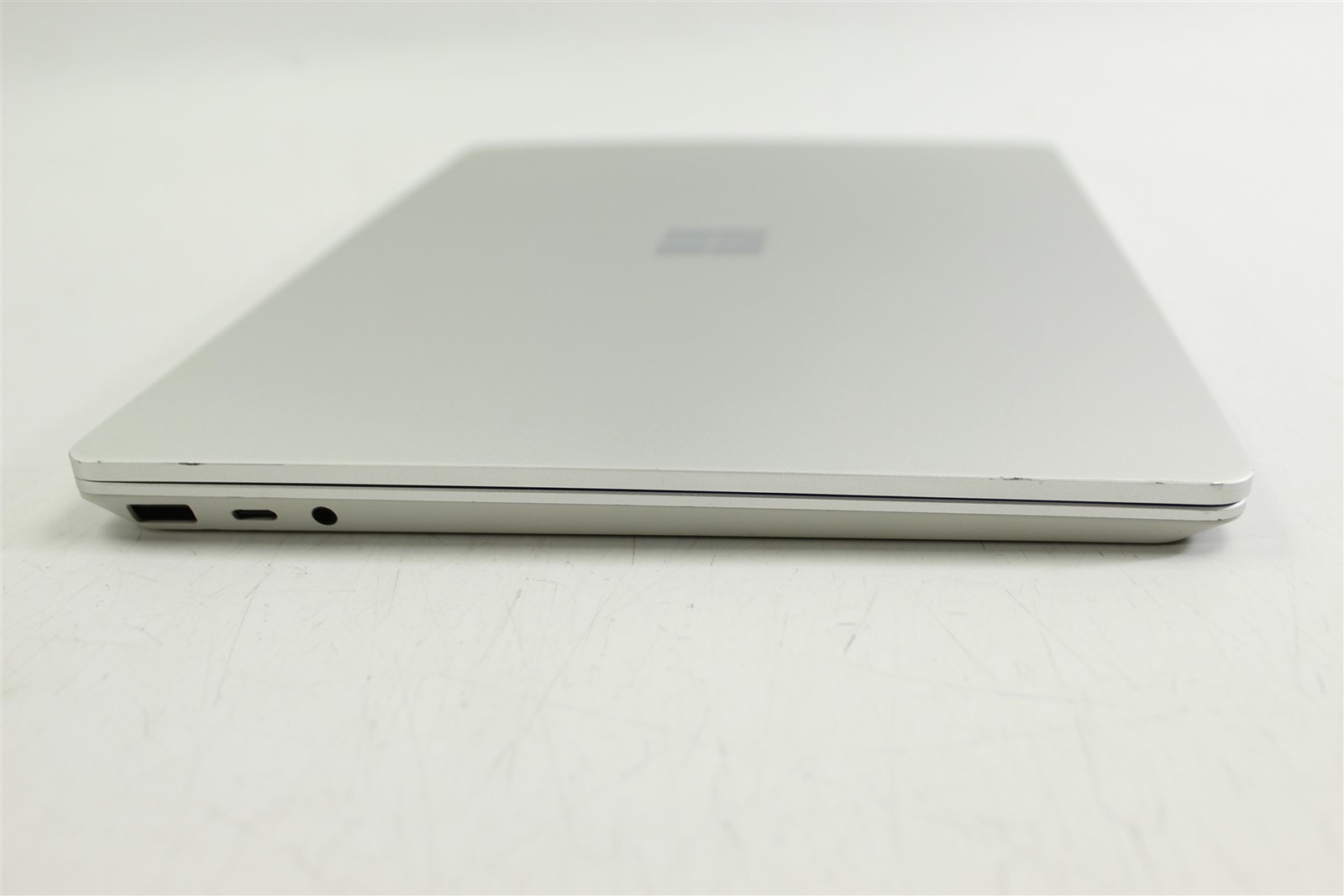Microsoft Surface Laptop Go 2 2013 12.4″ i5-1135G7 256GB SSD 16GB RAM W11H