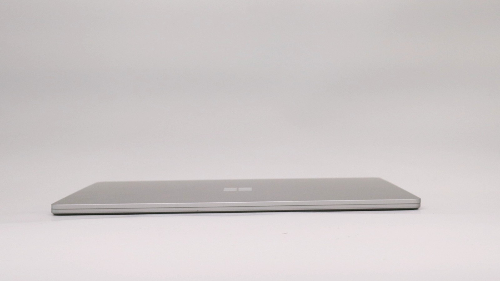 Microsoft Surface Laptop 3 15″ i7-1065g7 16GB 256GB – Fair READ DESC