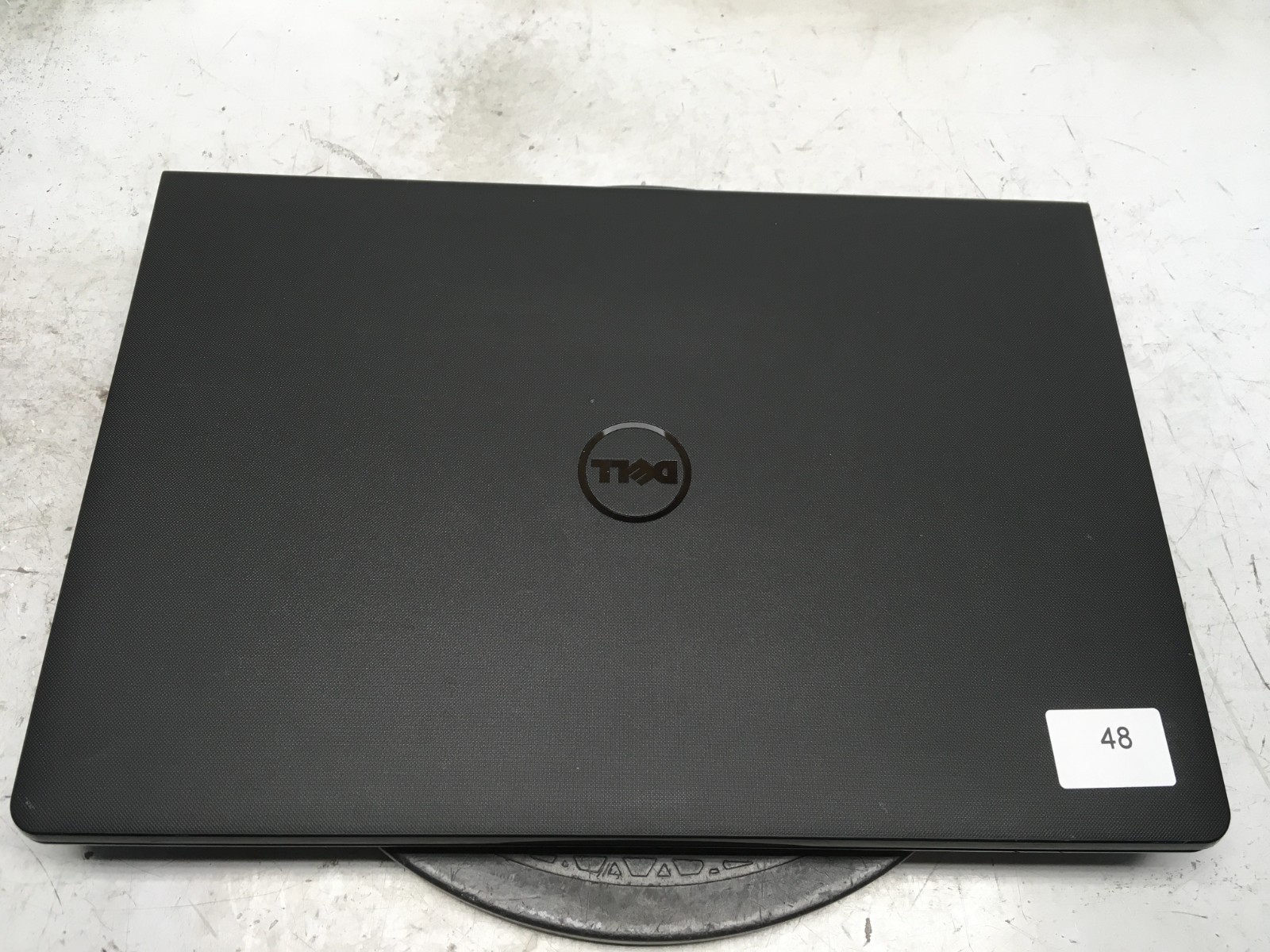 Dell Inspiron 15-3565 AMD A6-9200 2021MHz 4 GB NO HDD