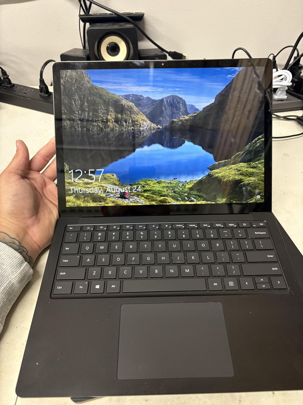 Lot Of 2 Microsoft Surface Laptop 3 13.5in I7-1185G7 Win10 1868 READ