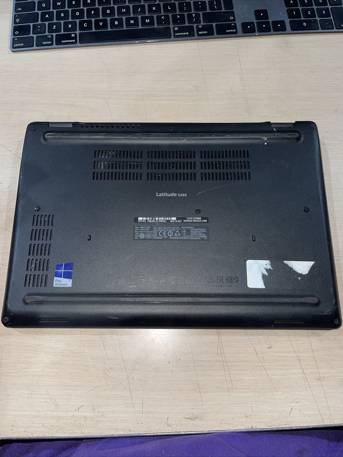 Dell Latitude 5280 Intel Core i3-7100U 2.40GHZ 8GB RAM NO HD