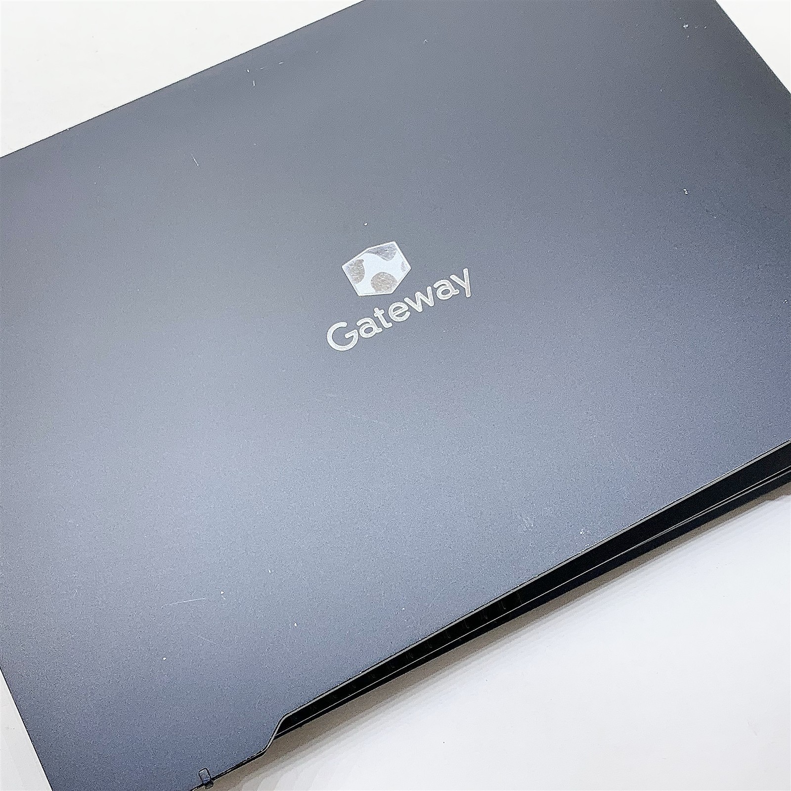 Gateway GWTC51427-BK Laptop Intel Core i5 12th Gen. 14″ Touch NO HDD Lot 2 Parts