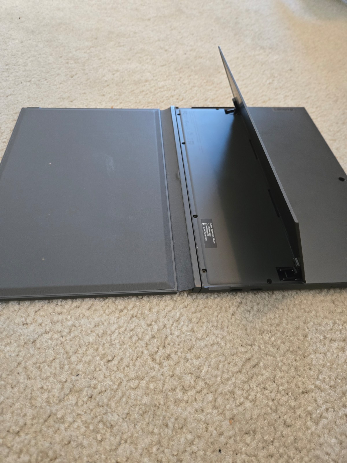 Lenovo Ideapad duet 3 10lGL5 windows 11 type 82AT laptop tablet Grey