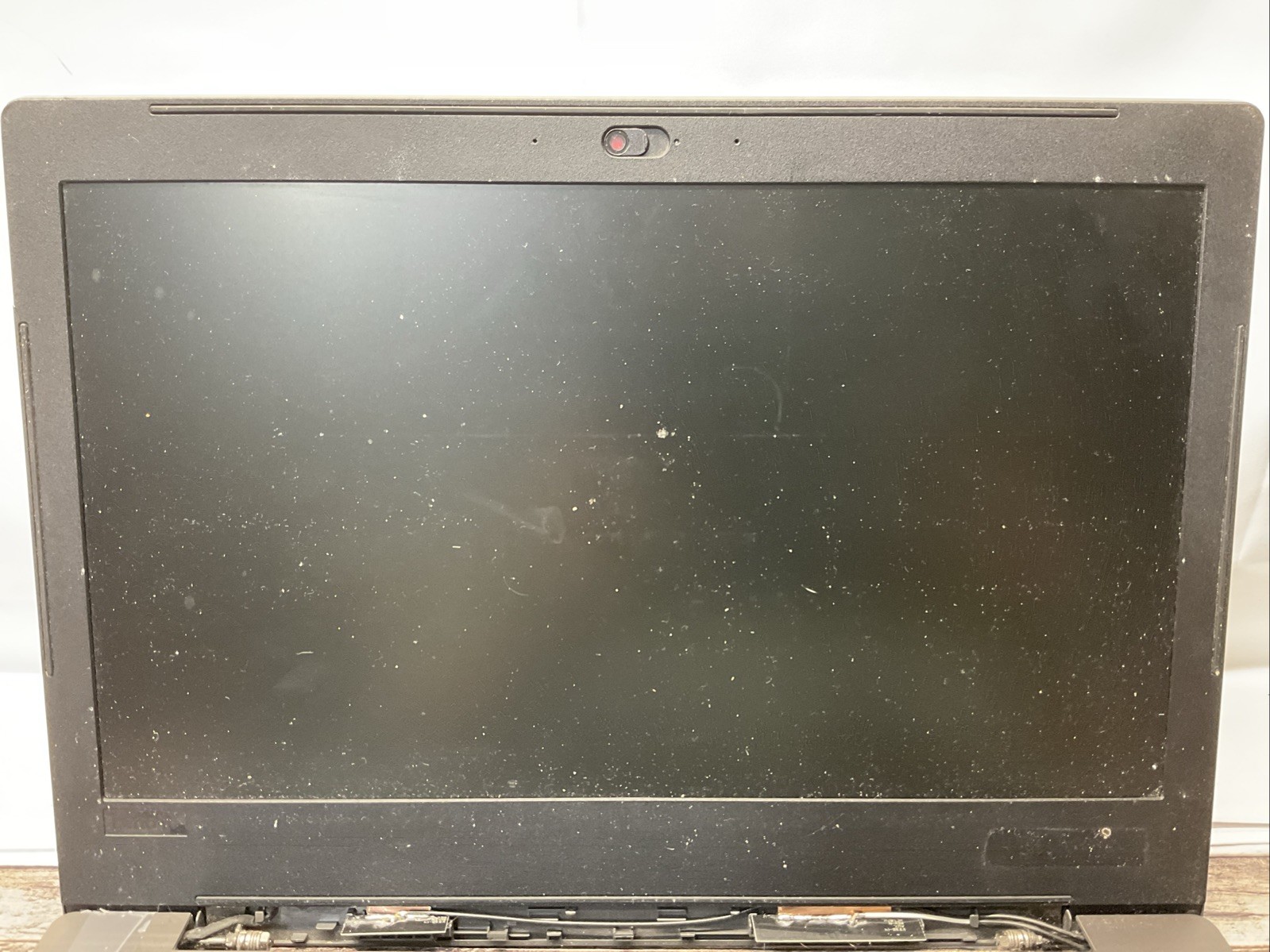 Lenovo V330-14ARR / Unknown Processor / No RAM / Laptop Notebook PC / A20