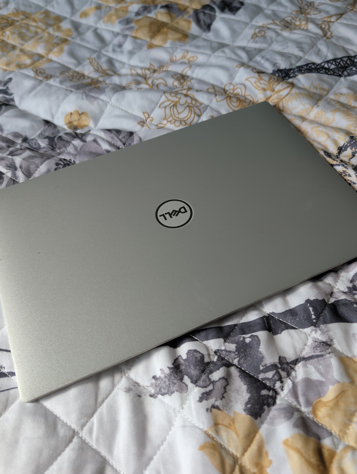 Dell XPS 9310, 13 Inch Touch 3.5K Oled Display, I5 11 Gen, 8 Gb Ram, 256 Gb Ssd.
