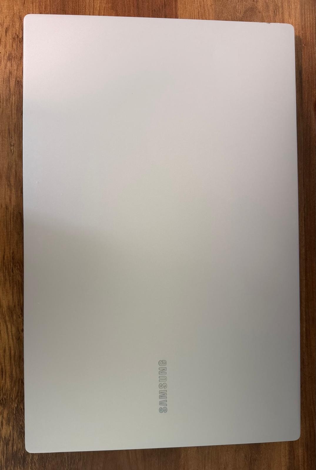 Samsung Galaxy Book 4 Intel Core 7 150U 16GB 512GB 15.6″ Non-Touch FHD Silver