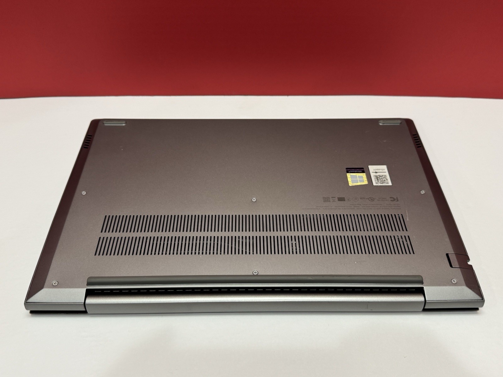 Lenovo ThinkBook 14 G2 ITL i7-1165G7 2.8GHz 16GB RAM 14 in 512GBSD Windows 11 P