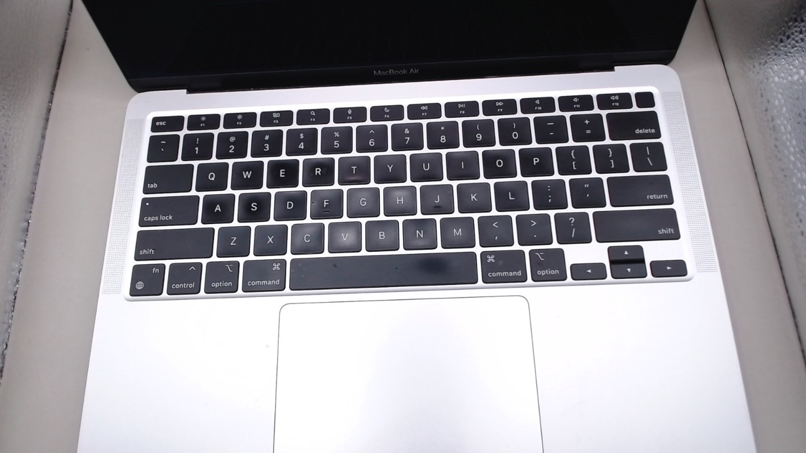 MACBOOK AIR 13″ 2020 | A2337 | APPLE M1 | 16GB RAM | 256GB SSD (CJL007796)