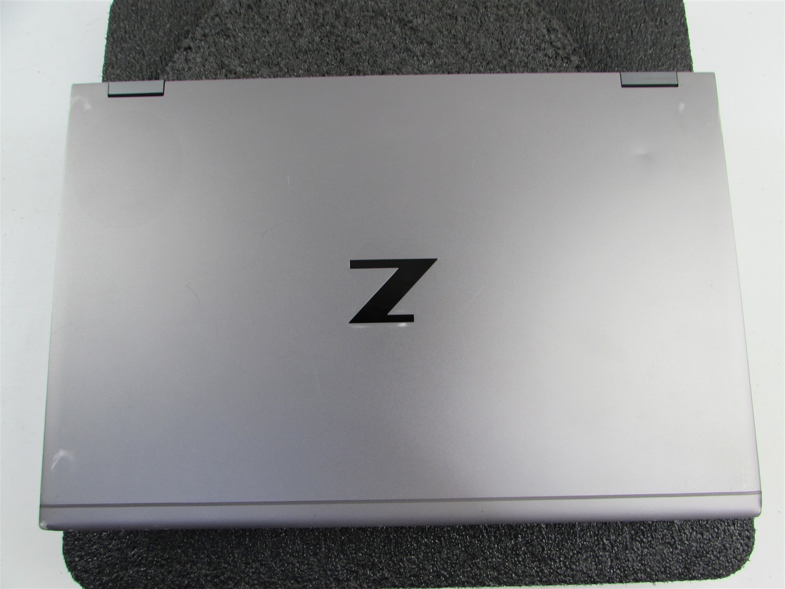 HP ZBOOK FURY 17 (G8) CORE I7-11850H 512GB SSD 32GB RAM NVIDIA RTX A4000 NO O.S