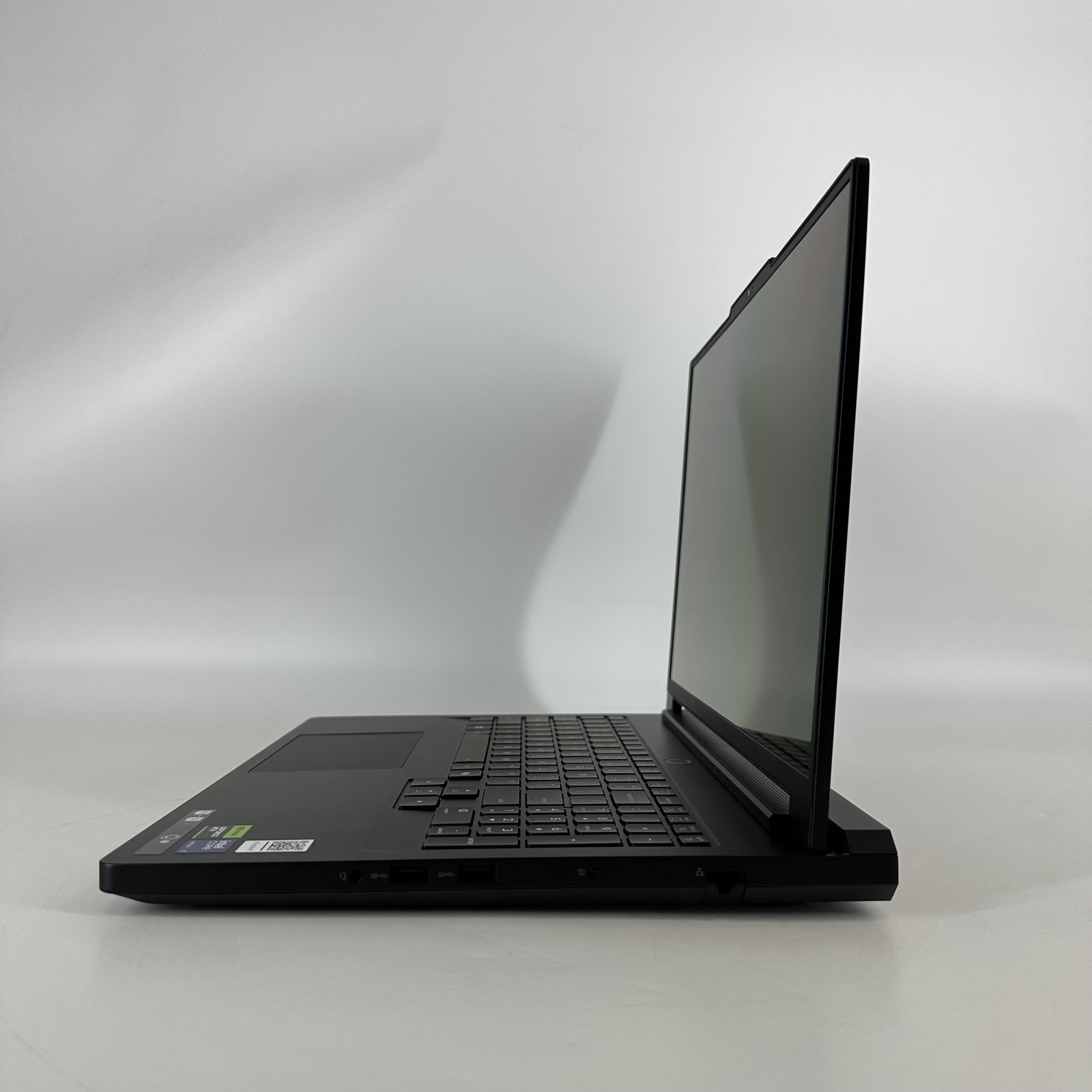 Lenovo Legion Pro 7i Gen 10 16 240Hz QHD Ultra 7 255HX 32GB 2TB RTX 5070 Ti