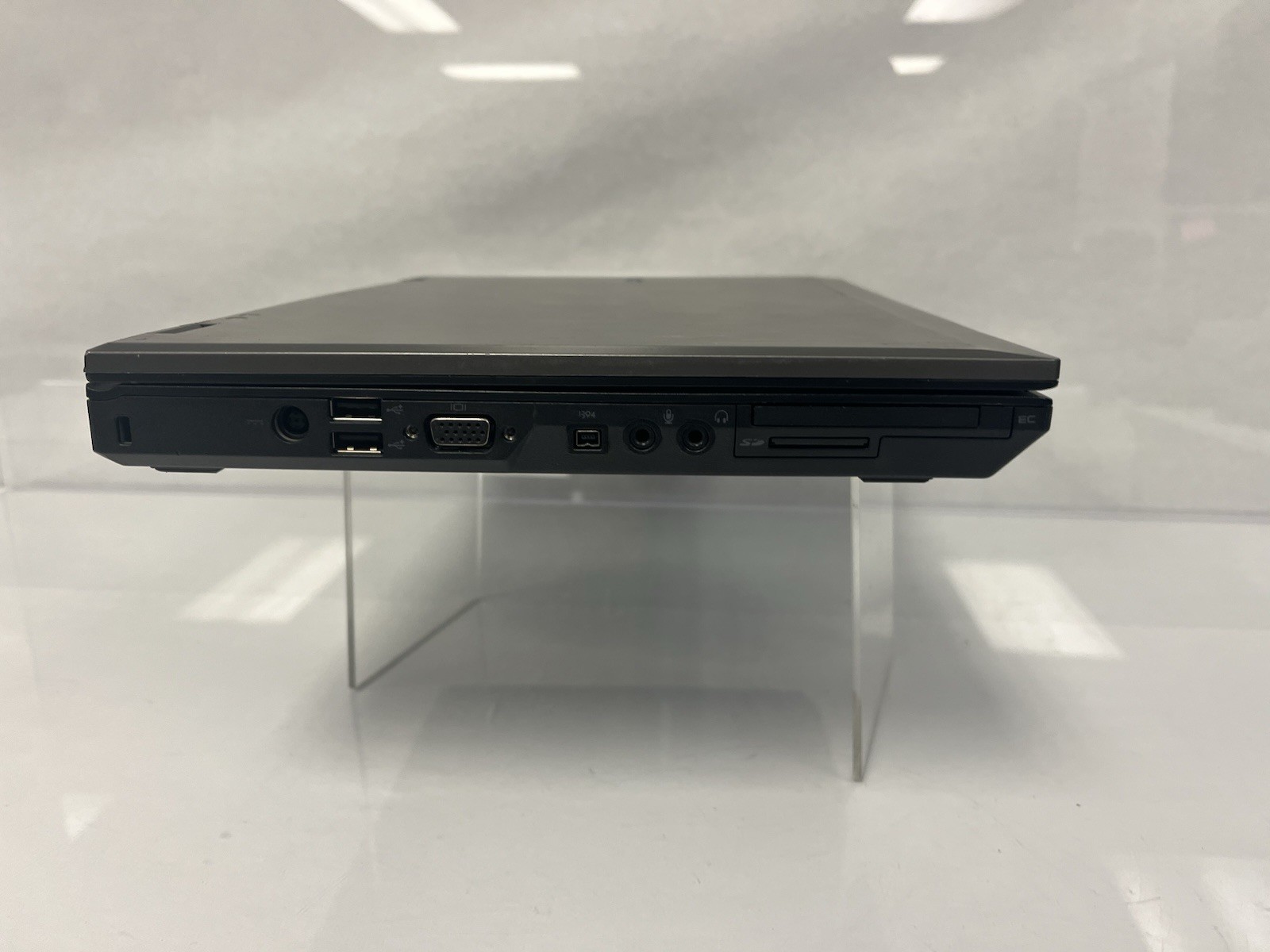 Dell Latitude E5410 i5 M 520 2.40GHz 4GB RAM 160GB HDD NO OS #2