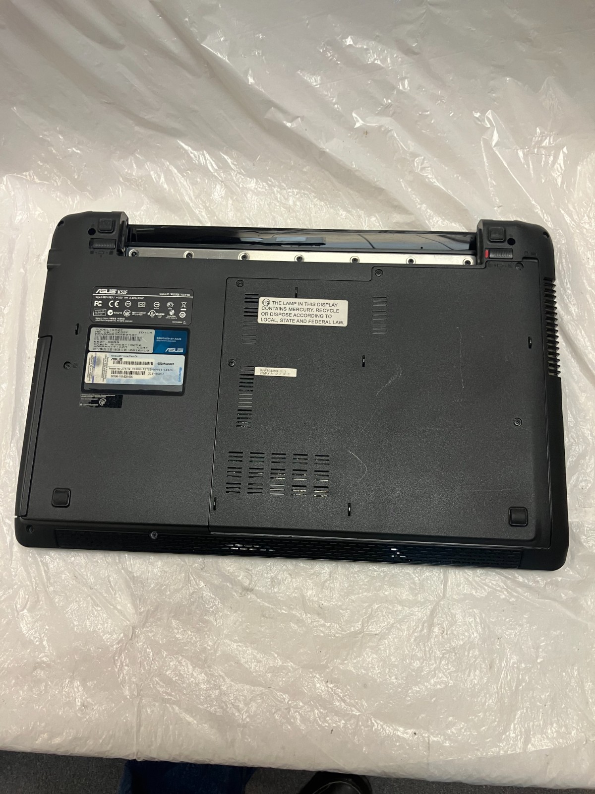 Asus K52F Intel Core i3-M370 2.40GHz No RAM 15.6″ No Battery No HDD FOR PARTS