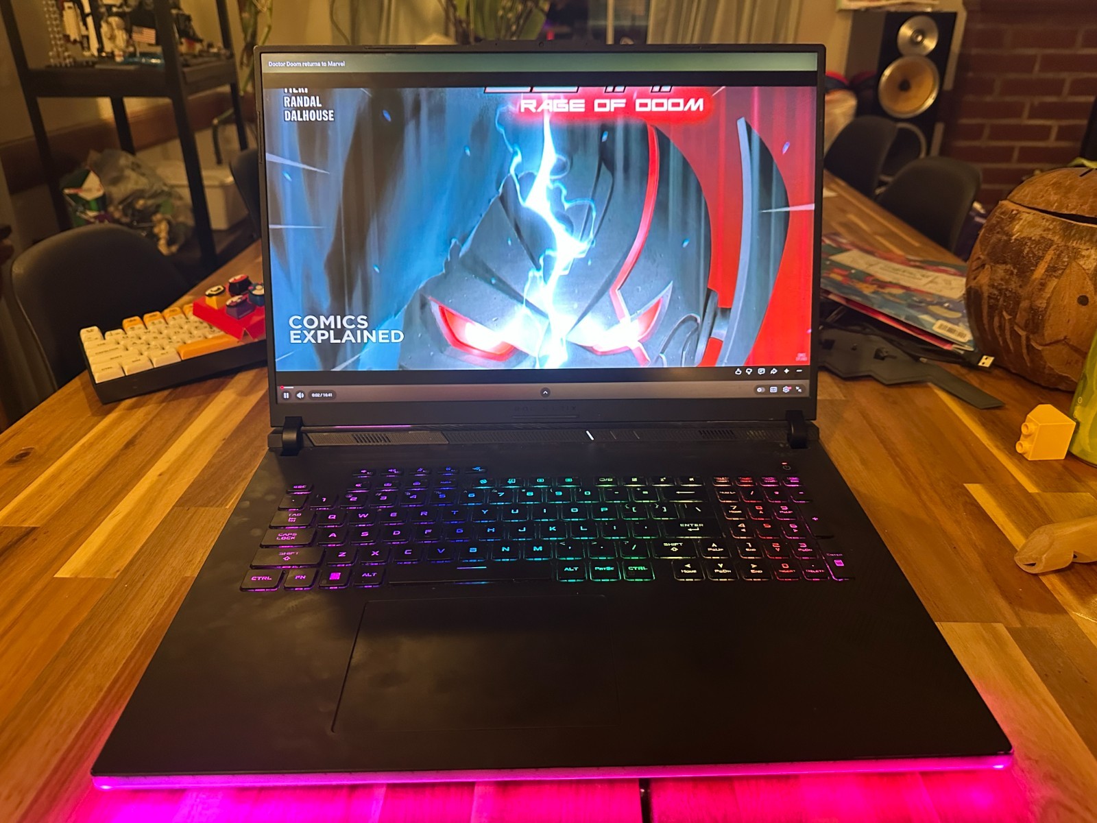 ASUS ROG Strix SCAR 18 RTX 4090 i9-14900HX 32GB 2TB Mini LED 240Hz Gaming Laptop