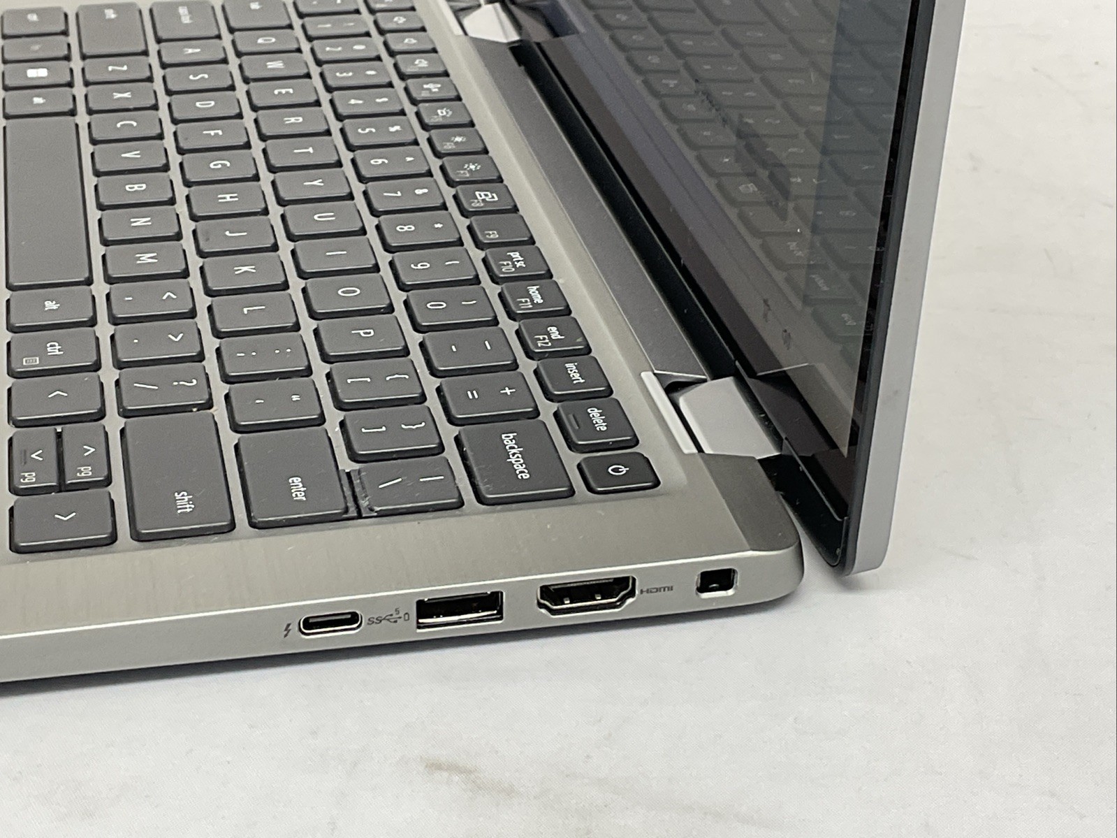 Dell Latitude 7330 2-in-1 – i5-1245U – 16GB, 512GB, Windows 11 +Adapter