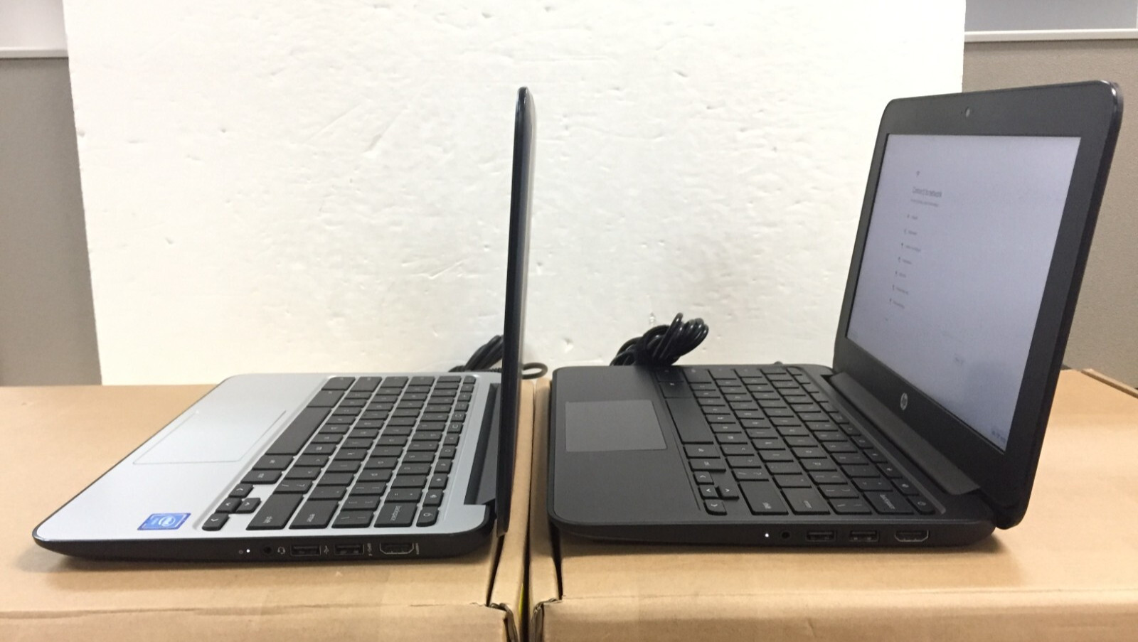 Lot of 2 HP Chromebook 11 G4 11.6″/Intel N2840/4GB RAM/16GB SSD/ChromeOS