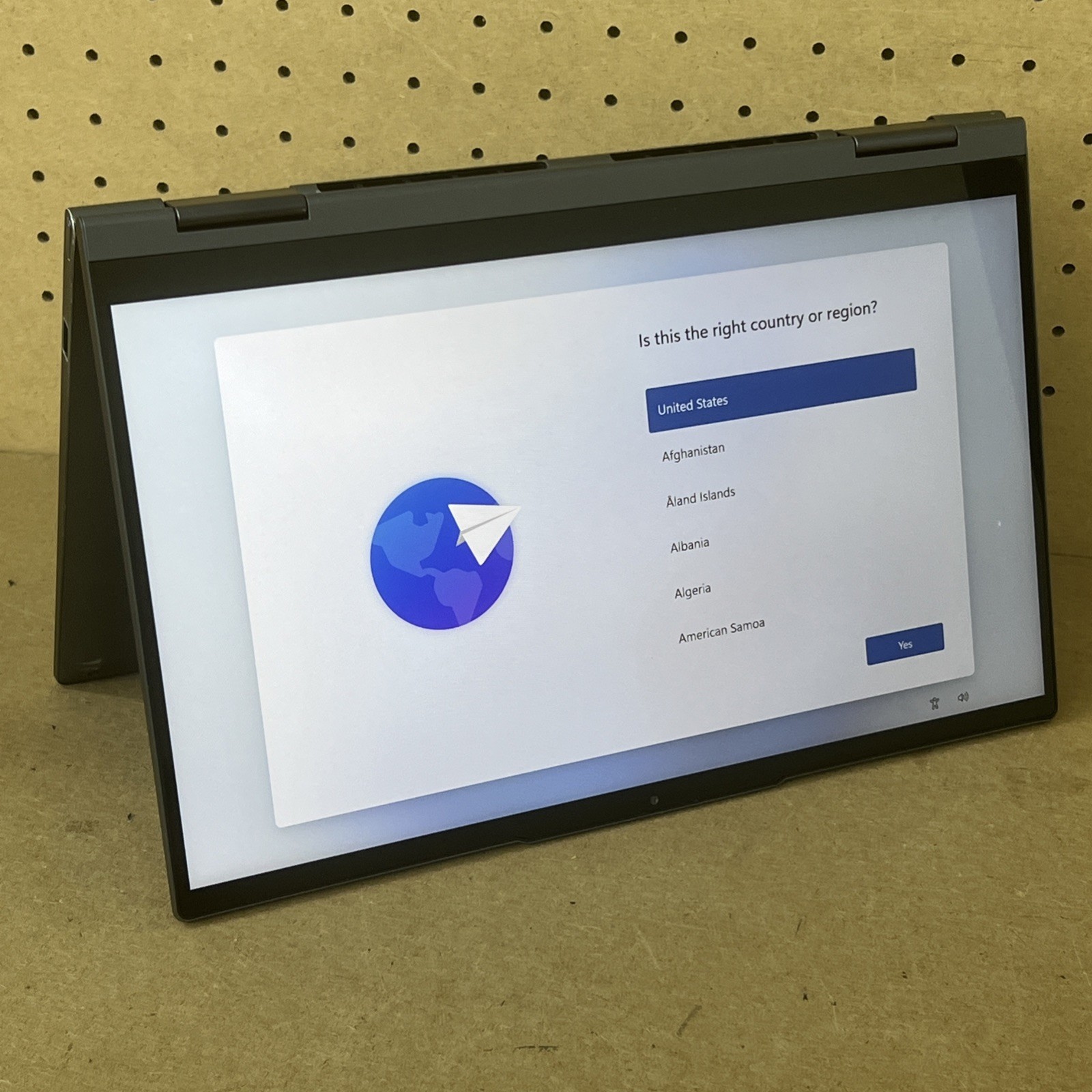Lenovo Yoga 7 14ITL5 2-in-1 i5-1135G7 2.4GHz 16GB RAM 256GB SSD- Fair