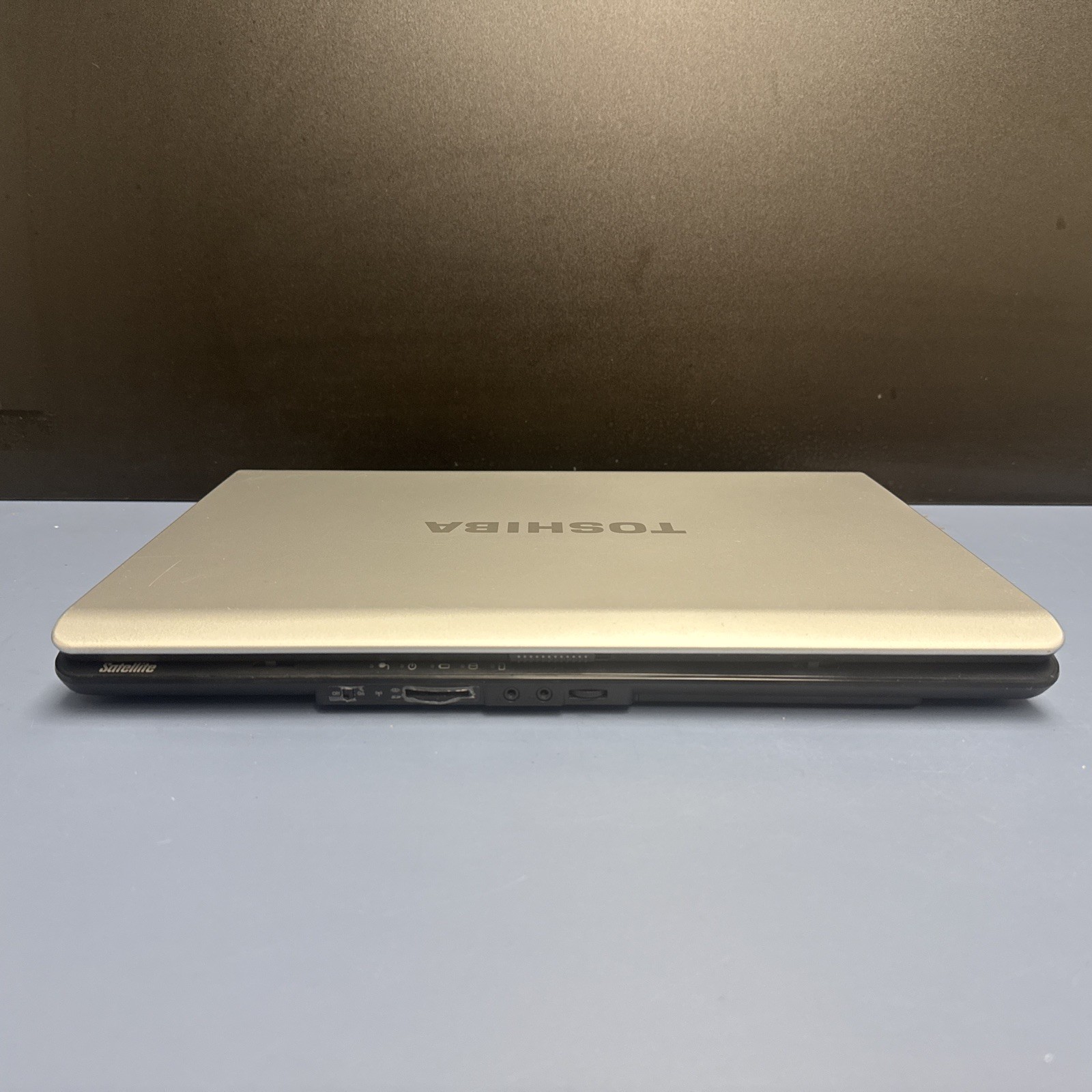 Toshiba Satalite PSLE0U-00H00J