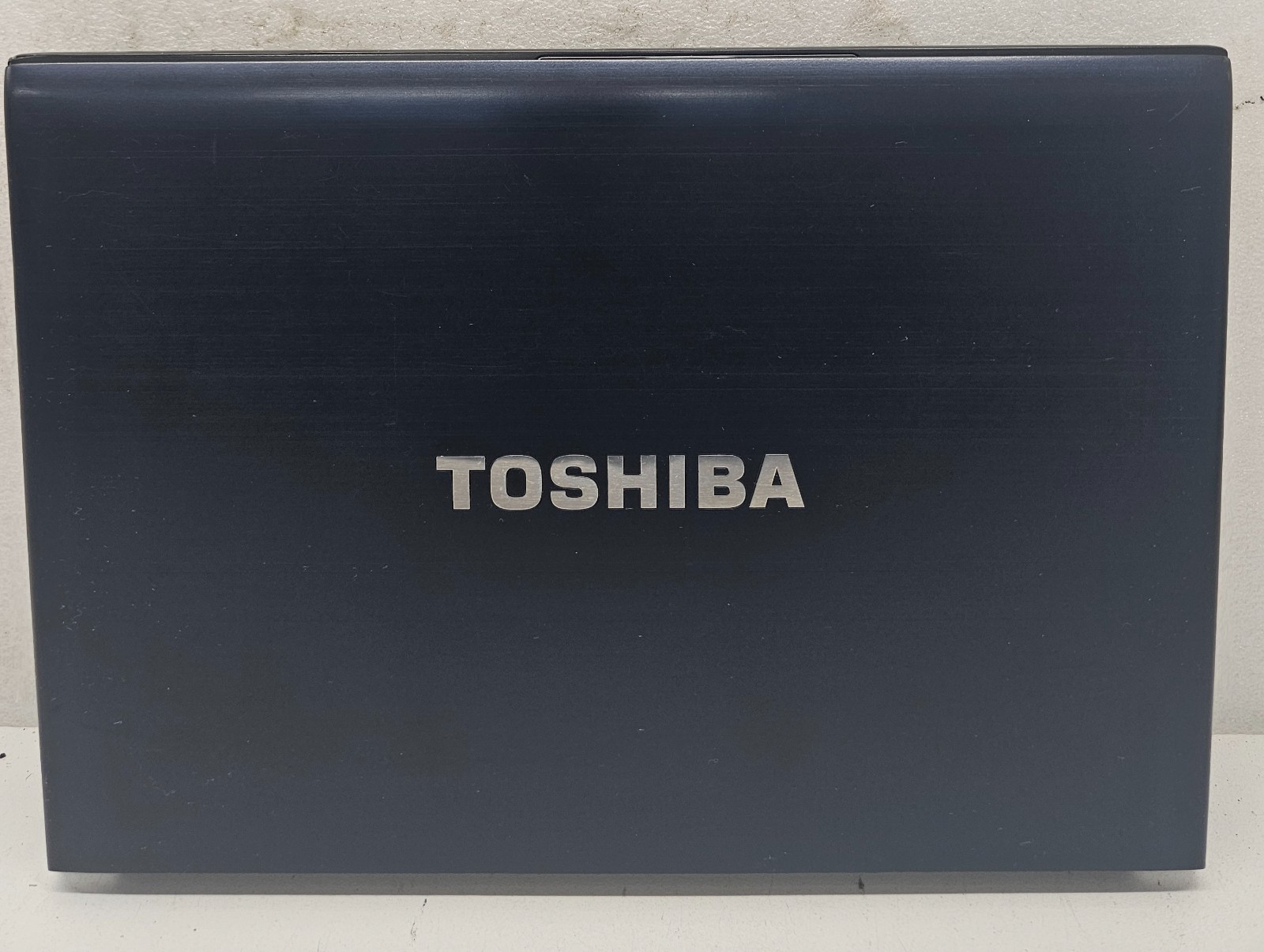 Toshiba Portege R705-P35 13.3″ Laptop Intel Core i3-370M 2GB Ram NO HD/OS (FL)