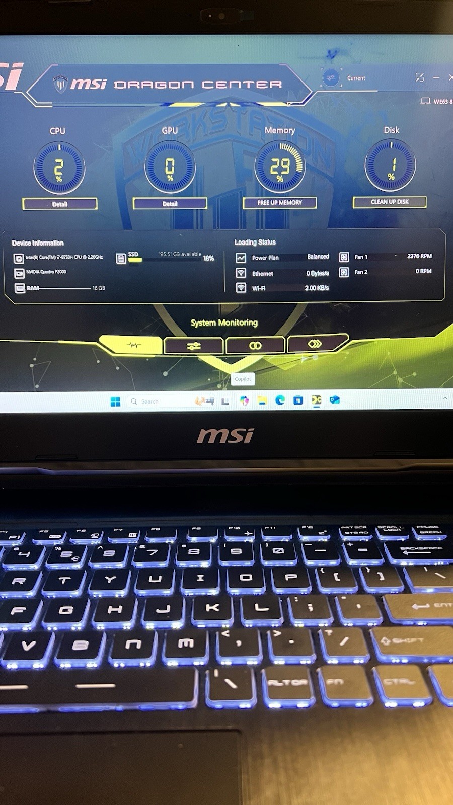 MSI WE63 8SJ-233