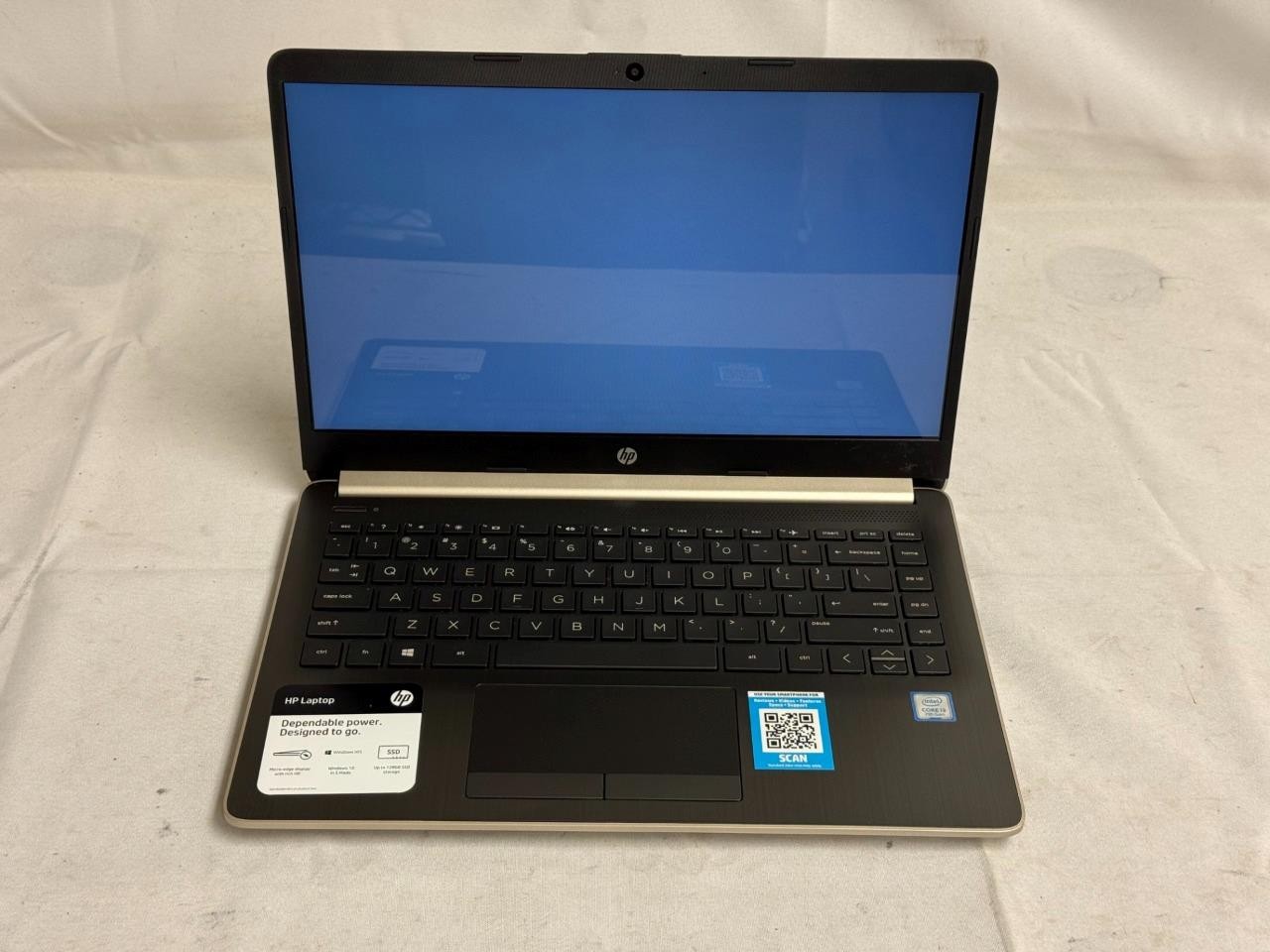 HP Laptop 14-cf0xxx 4GB RAM, i3-7100U, 2.40GHz, 128GB SSD Windows 11