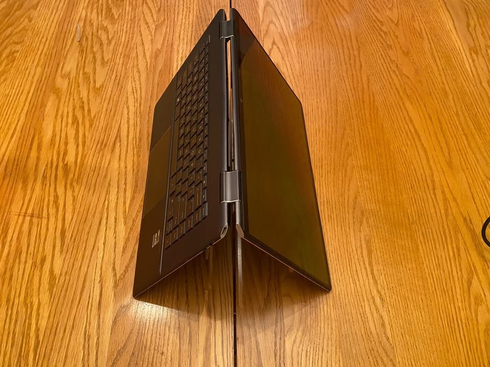 HP Spectre x360 16″ OLED 2-in-1 / i7 / 32GB / 1TB / Arc A370M / Touch-Screen Pen