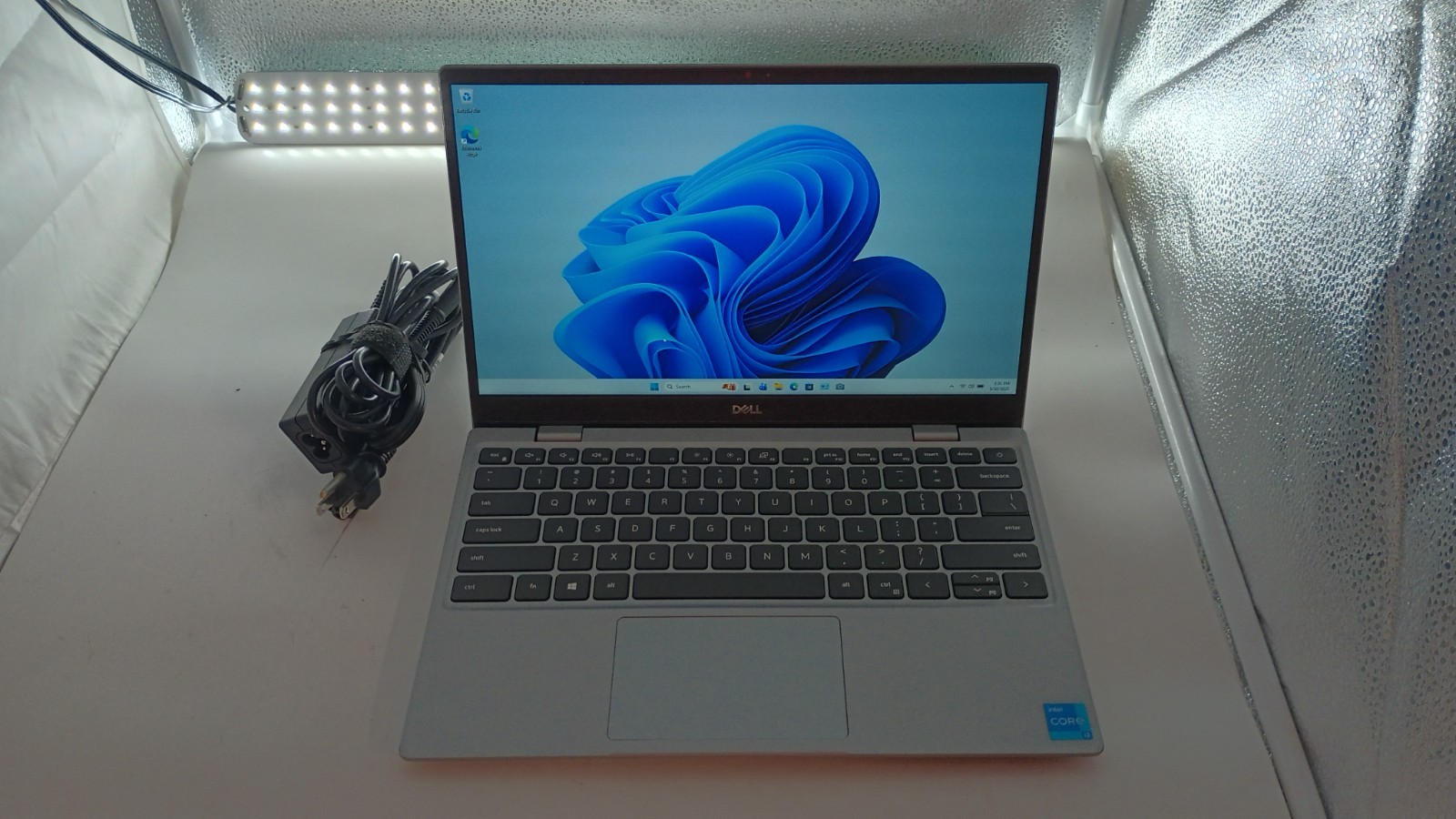 130112 Latitude3320 w/charger.i3-1115G4.4GB.128GB NVMe.13.3″FHD. W11.Sim&Nice!