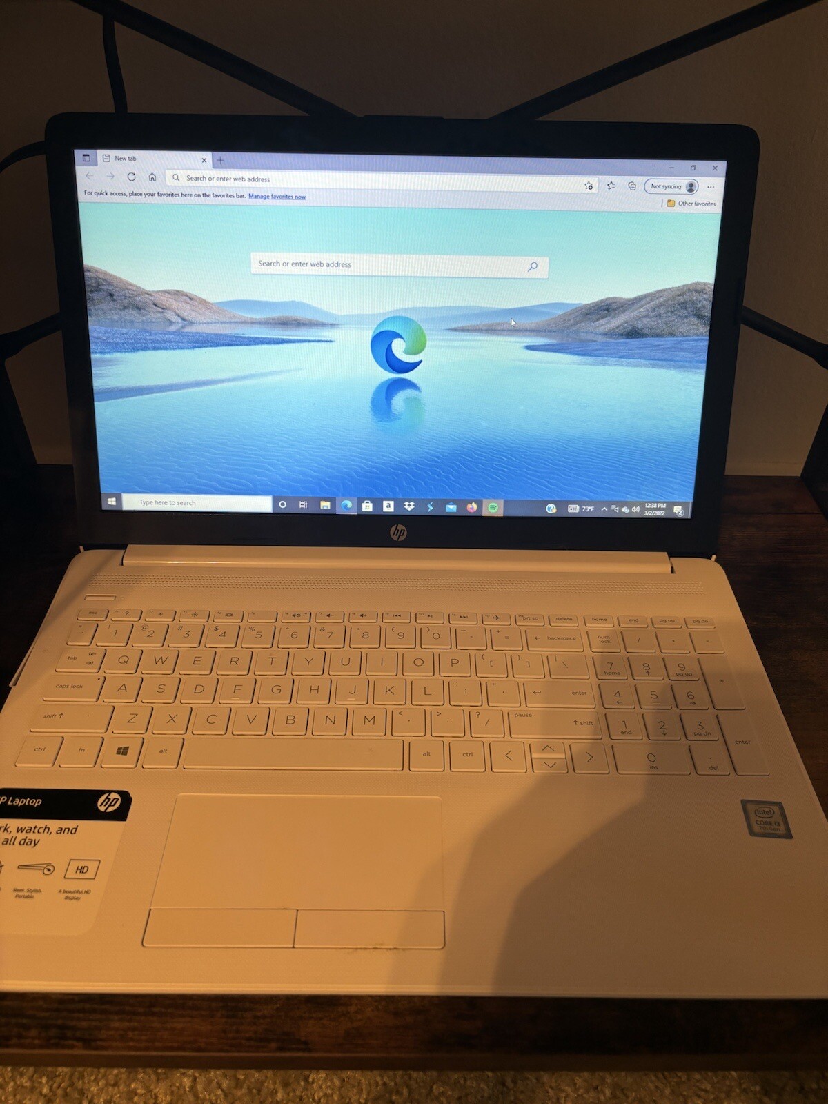 HP 15.6 Notebook – 15-da0043nr White 2019