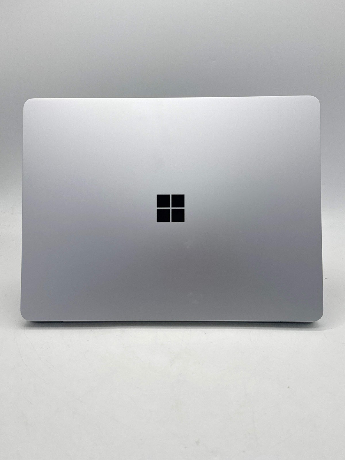 Microsoft Surface Laptop 2156 13″ Core Ultra 5 16GB 512GB Silver Used