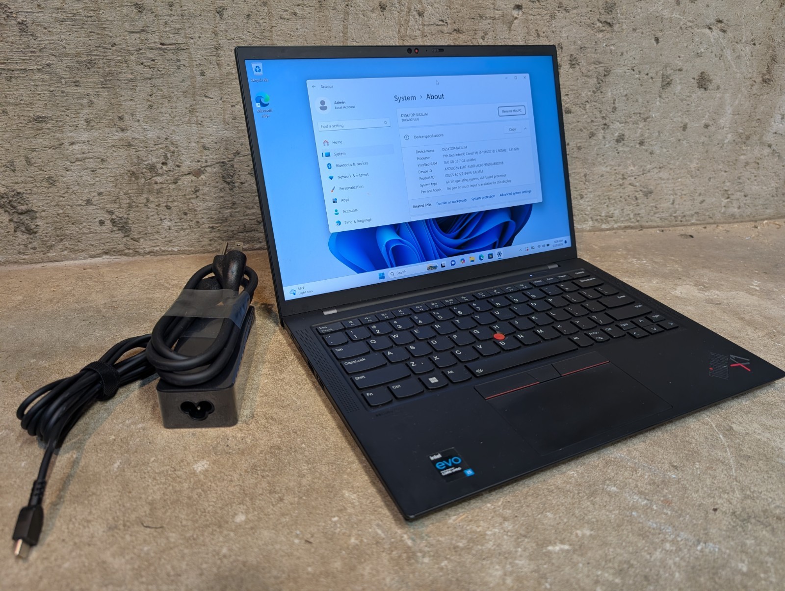 Lenovo Thinkpad X1 Carbon Gen 9 Core i5-1145G7@2.6Ghz 16GB RAM 512GB SSD W11Pro