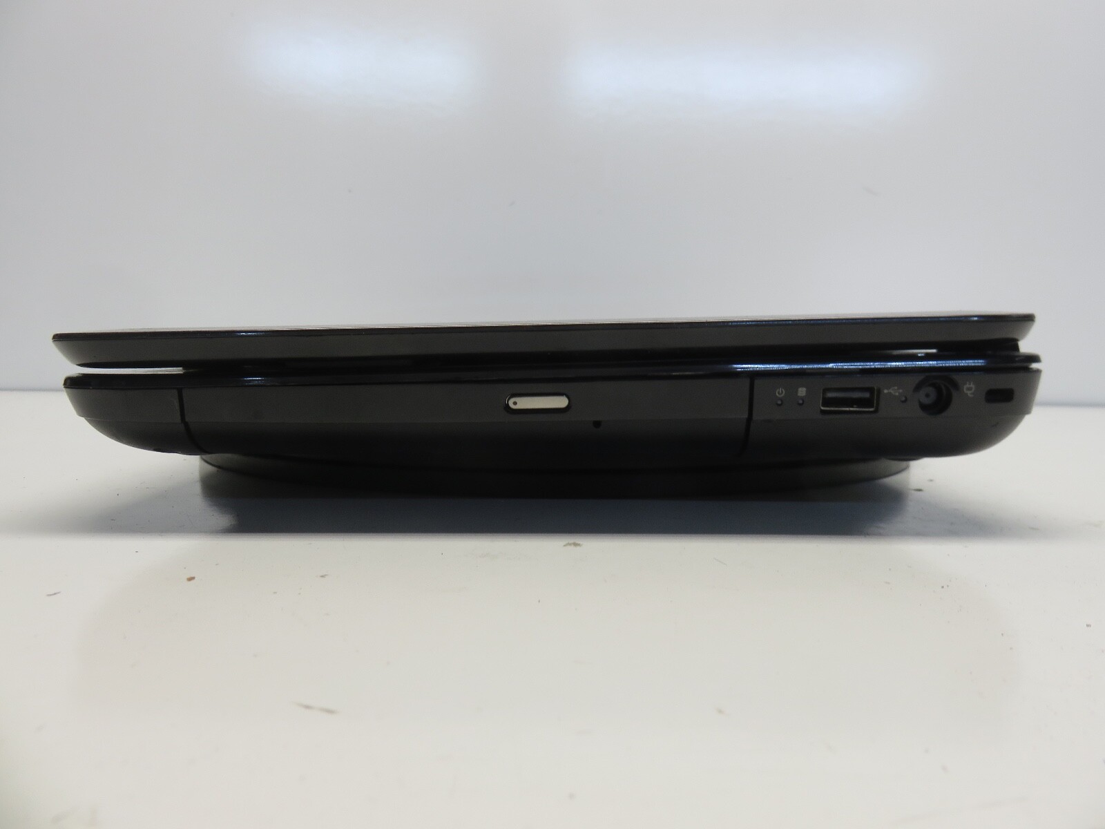 HP Pavilion G6-2228nr AMD A6-4400M 2700MHz 4 GB NO HDD No Batt