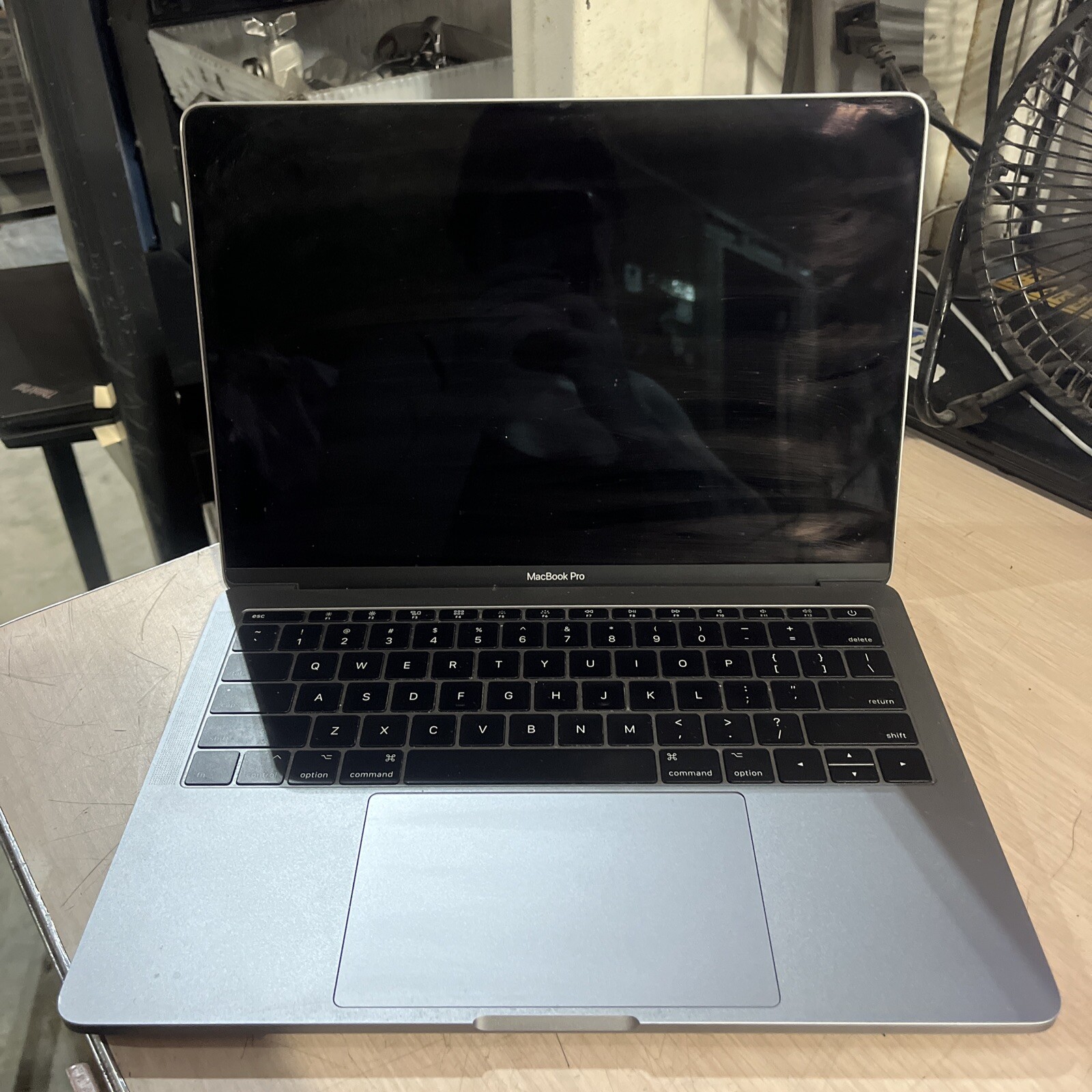 APPLE MACBOOK PRO 13″ MID 2017 CORE I5-7360U 2.3GHZ 8GB RAM NO HD