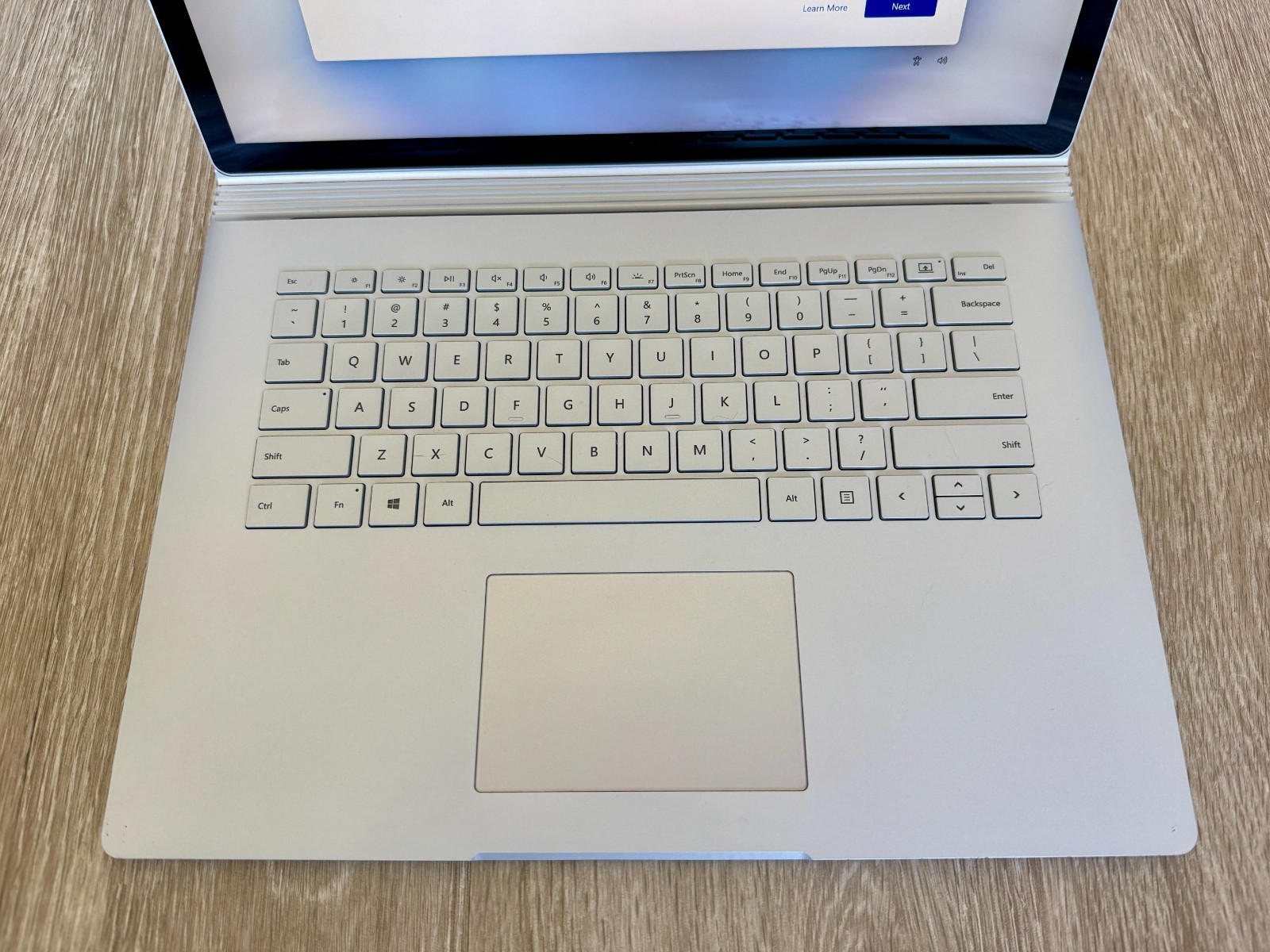 Microsoft Surface Book 2 15″ i7 256GB SSD GTX 1060 – Excellent Condition