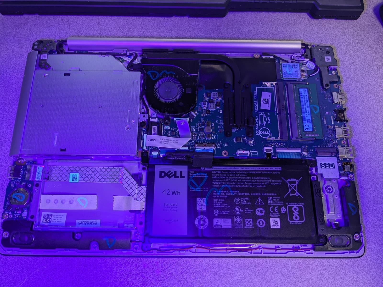 DELL INSPIRON 5570 i5-8250U @ 1.60GHz, 8GB RAM, NO HDD/OS