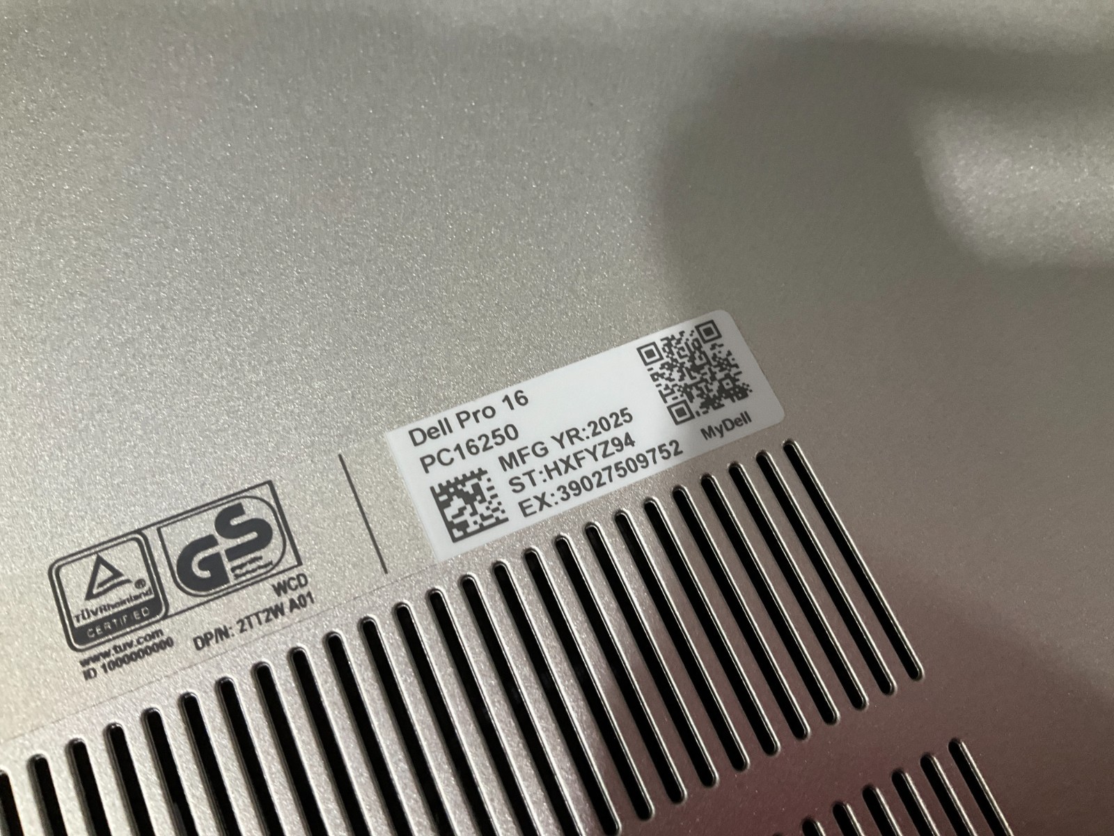 Dell Pro 16 Laptop U5-235U 16GB 256GB BT5.3 WiFi6E 16WU W11P PNY83 ✨✨