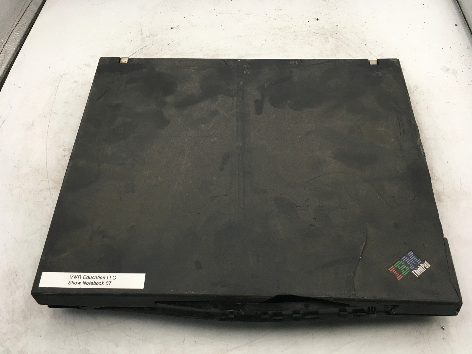 IBM THINKPAD T43 – FOR PARTS/REPAIR – INTEL CENTRINO – NO RAM – DAMAGED -READ-BB