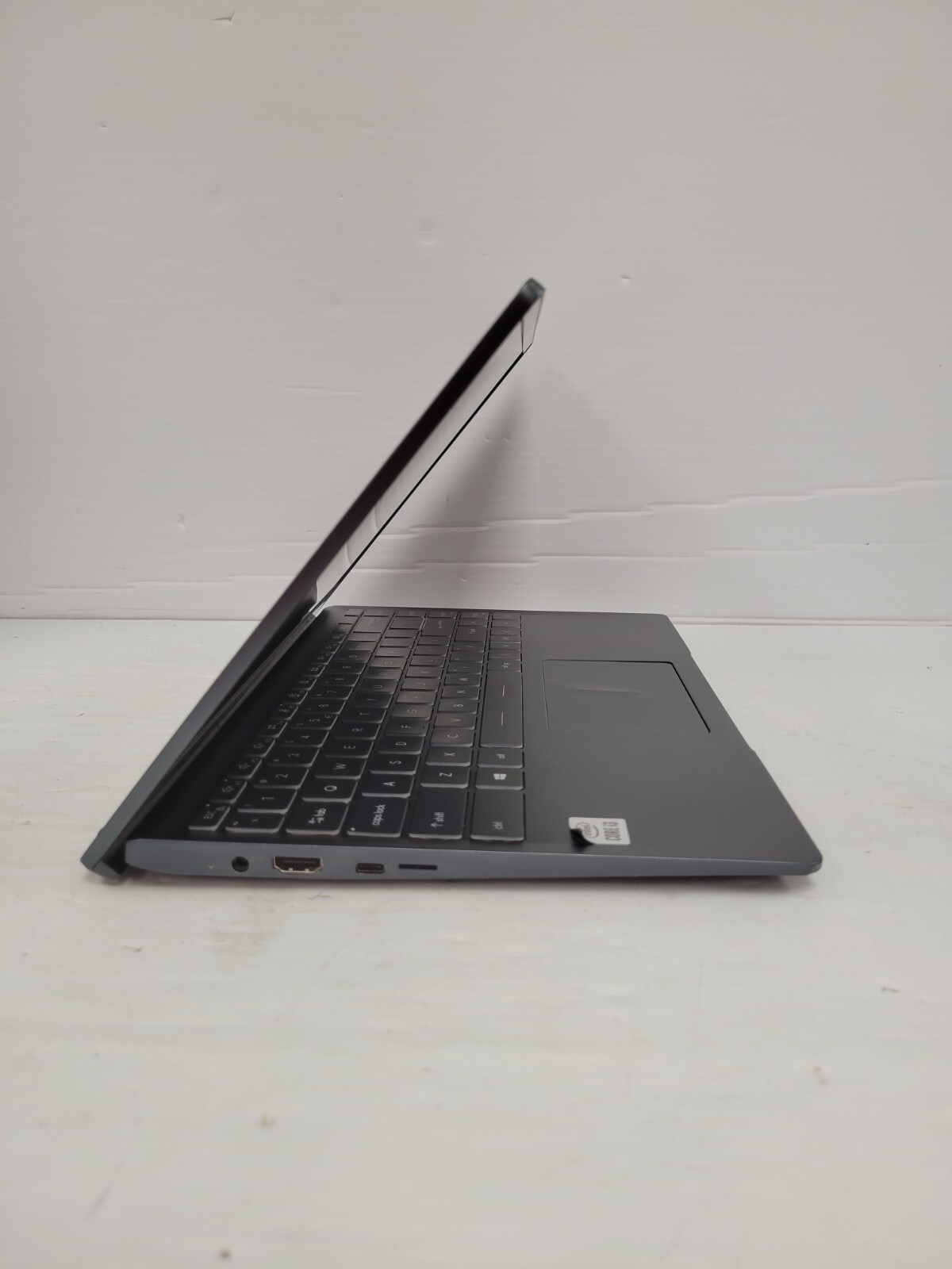 (B526) MSI B10MW-486U Laptop