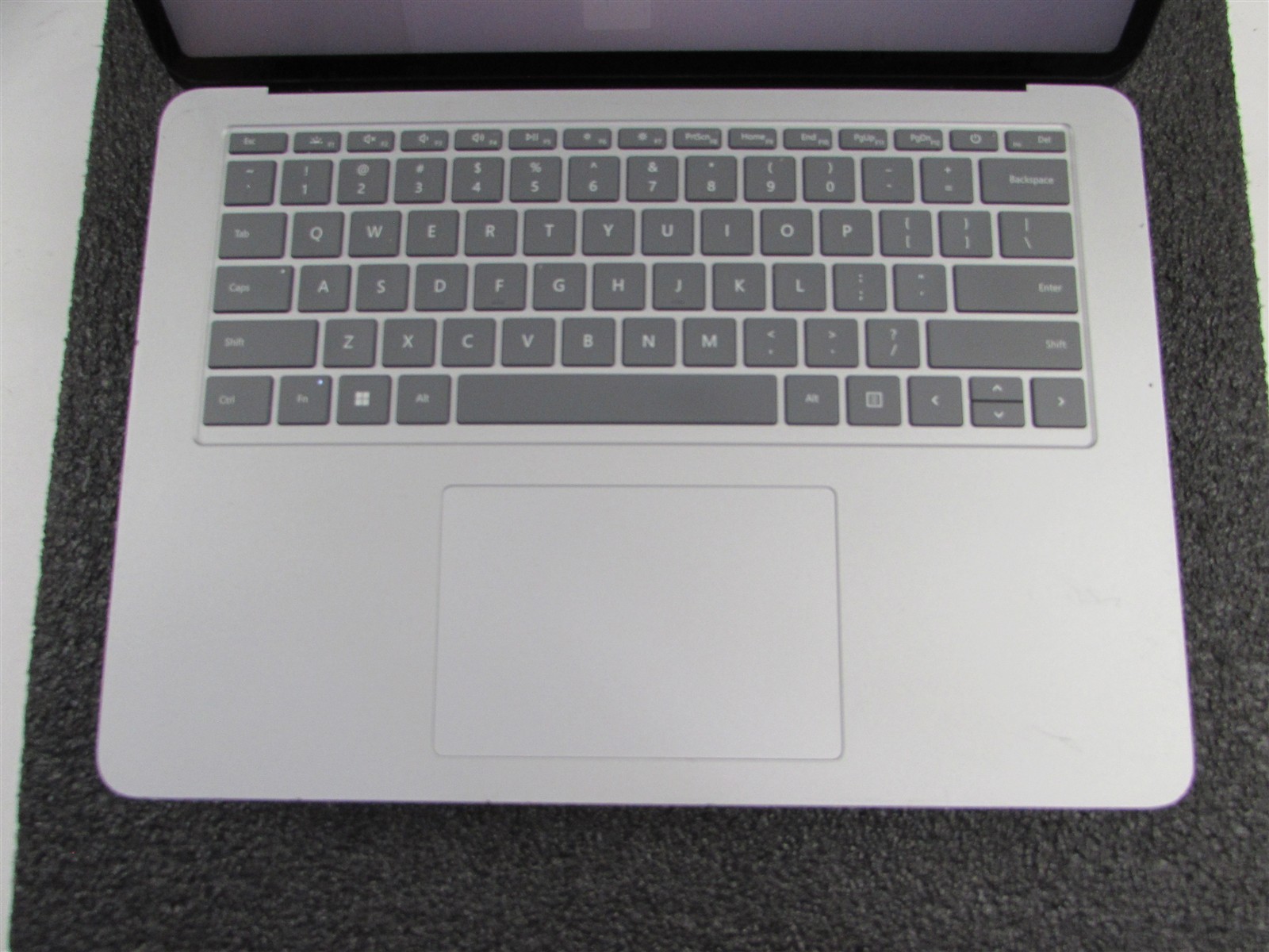 Microsoft Surface Laptop Studio 1964 i7-11370H 1TB SSD 32GB RTX A2000 *No A/C*
