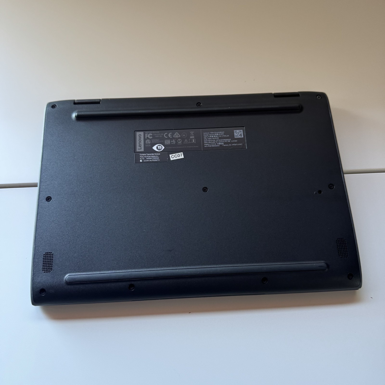 Lenovo Chromebook 100e 81ER 11.6″ Celeron N3350 4 GB RAM 16 GB eMMC with Charger