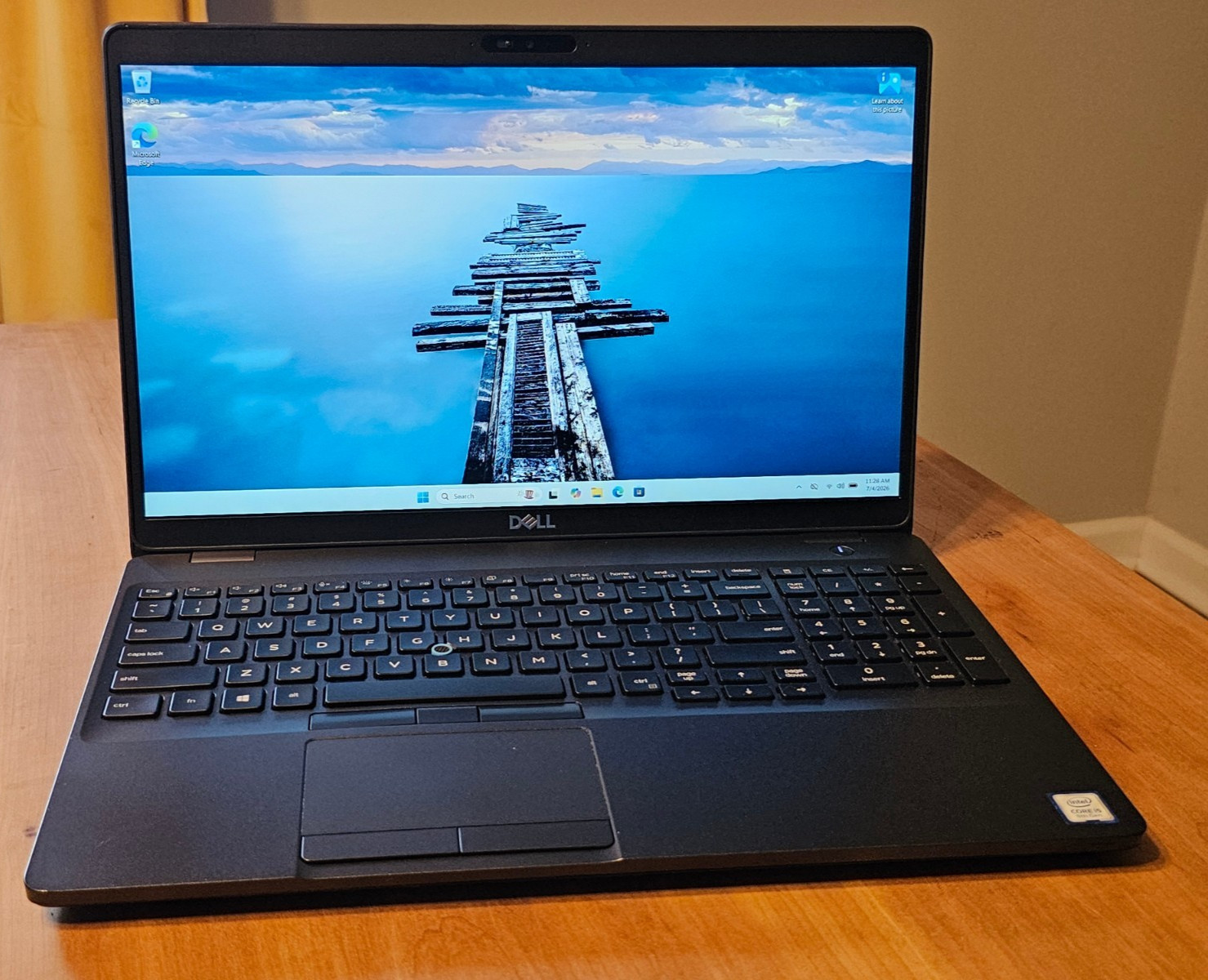 Good Dell Latitude 5500 i5-8265U 1.6GHz 8GB RAM 256GB NVMe Full HD AC & Battery