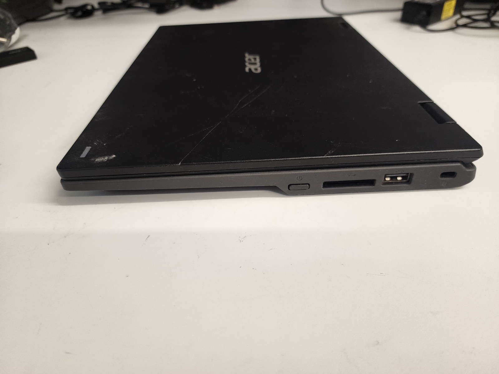 Acer TravelMate Spin B N4100 8GB RAM No Ssd BAD BATT