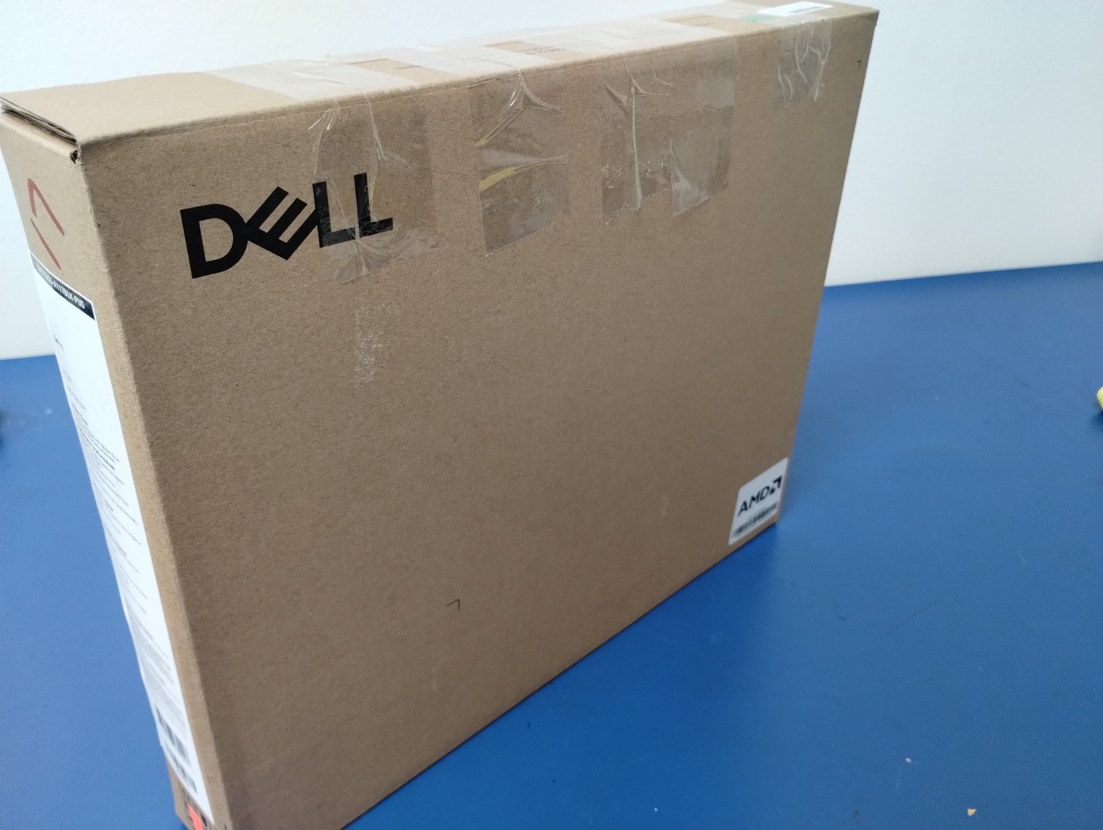 DELL 15 DC15255 G8MK9, AMD Ryzen 7 7730U, 2.00 GHz, 16 GB RAM, 512 GB NVMe SSD