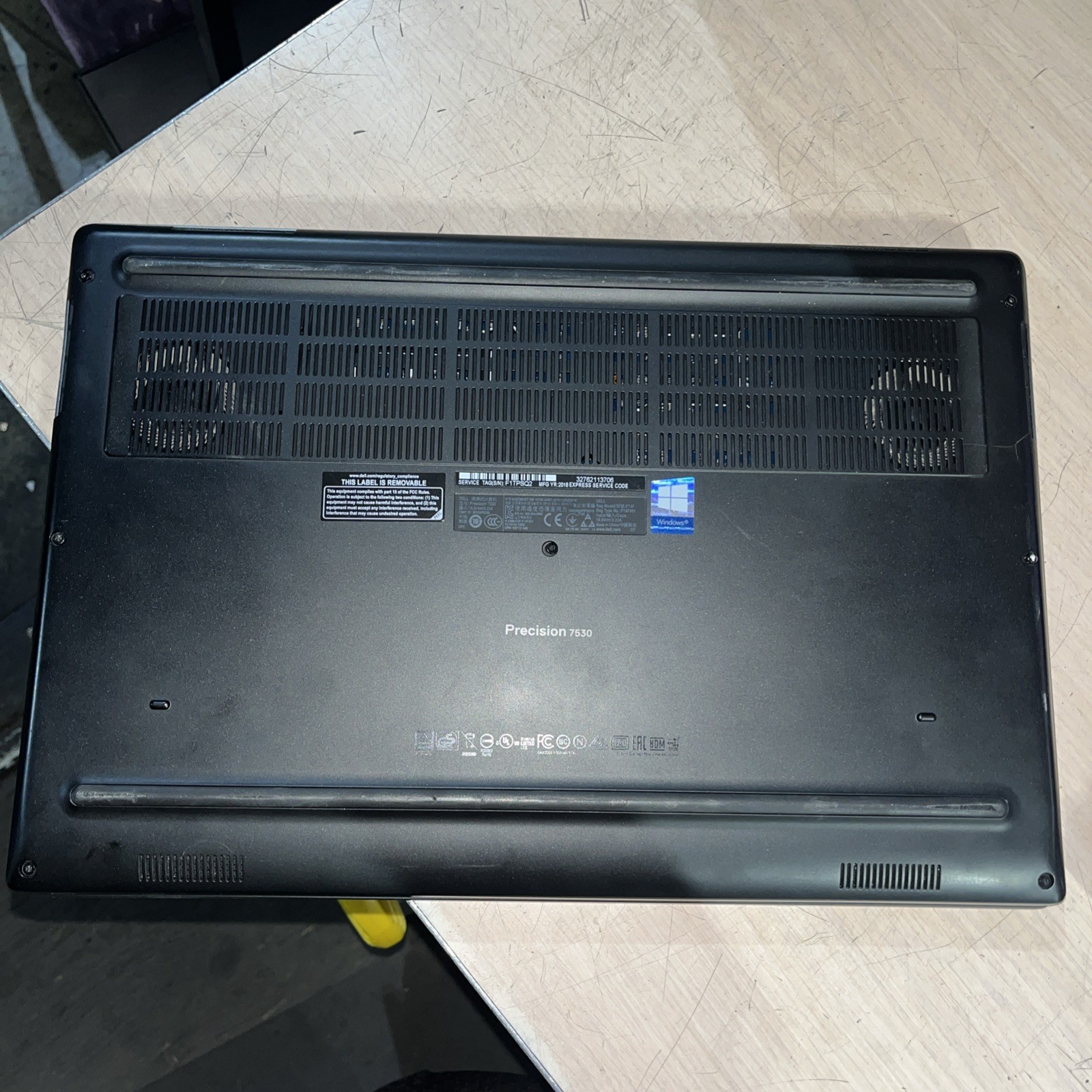 DELL PRECISION 7530 15.6″ I9-8950HK 16GB RAM P3200 NVIDIA NO HD