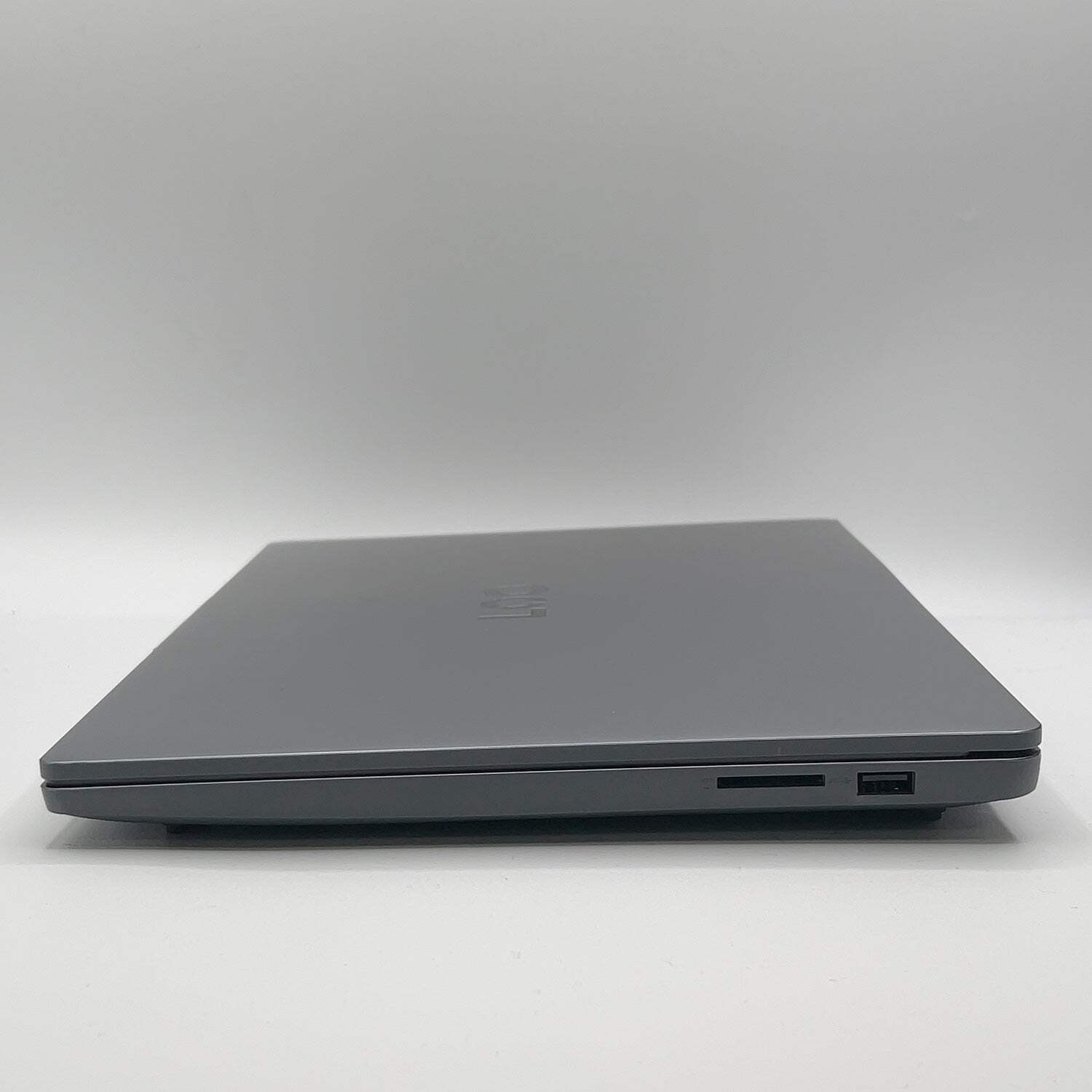 Lenovo LOQ 15IAX9E 15.6″ I5-12450HX 2.4GHz 16GB RAM 512GB SSD GeForce RTX 4050